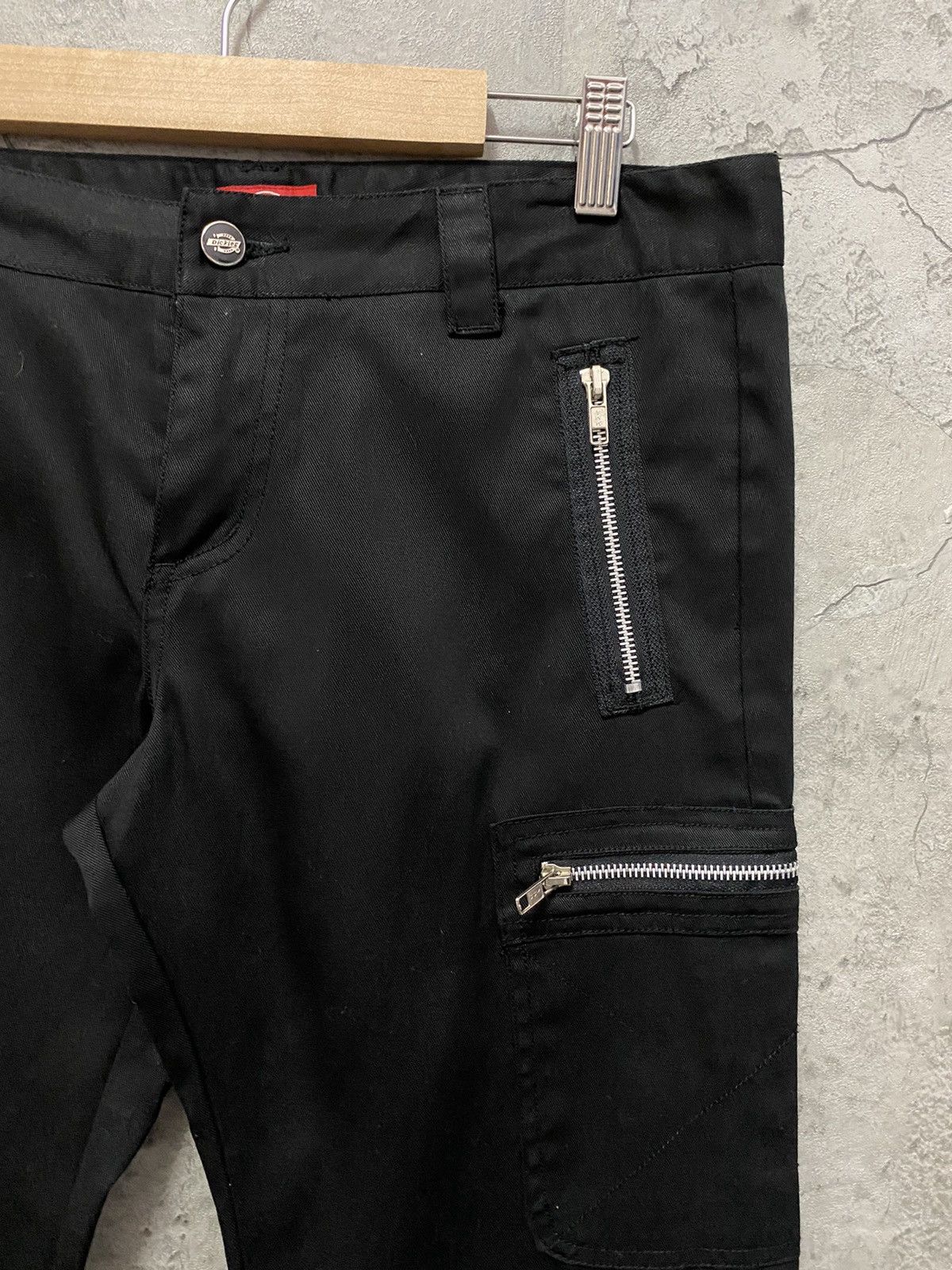 Dickies × Vintage Vintage Dickies Cargo Bondage Zipper Flared Pants Size US 32 / EU 48 - 9 Thumbnail
