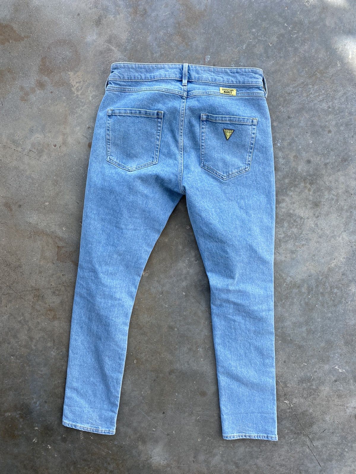 Guess × Market Chinatown Market x Guess Ripped Smiley Face 1981 Denim Sz 32 Size US 32 / EU 48 - 5 Thumbnail