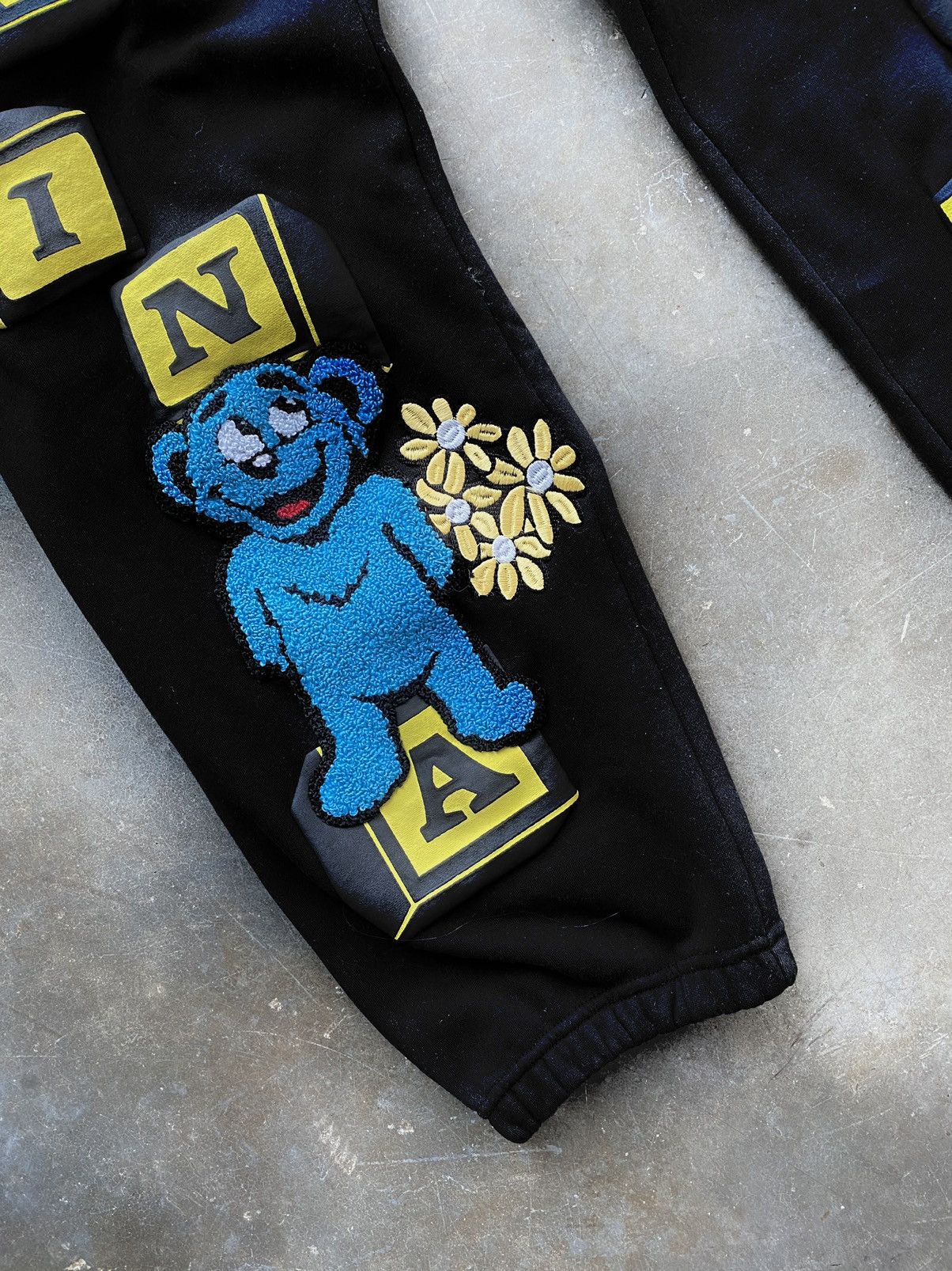 Market Chinatown Market Be Mine Sweatpants / Joggers Black XL ❄️ Size US 36 / EU 52 - 3 Thumbnail