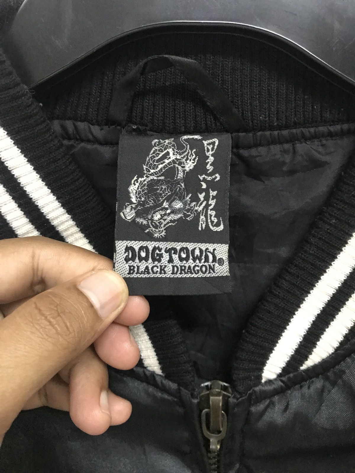 Dogtown JAPAN SOUVENIR SUKAJAN JACKET DOG TOWN BLACK DRAGON Size US M / EU 48-50 / 2 - 6 Thumbnail