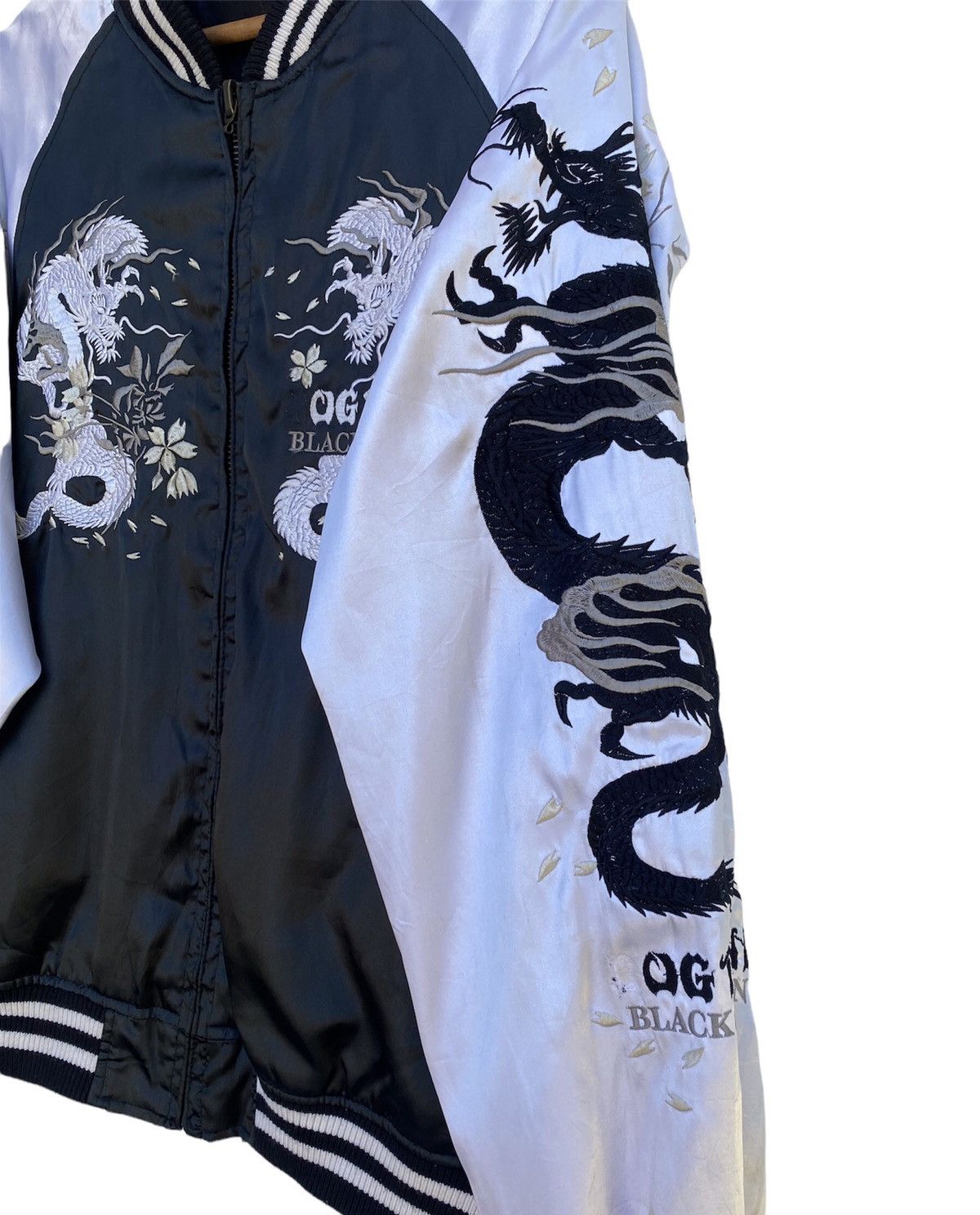 Dogtown JAPAN SOUVENIR SUKAJAN JACKET DOG TOWN BLACK DRAGON Size US M / EU 48-50 / 2 - 4 Thumbnail