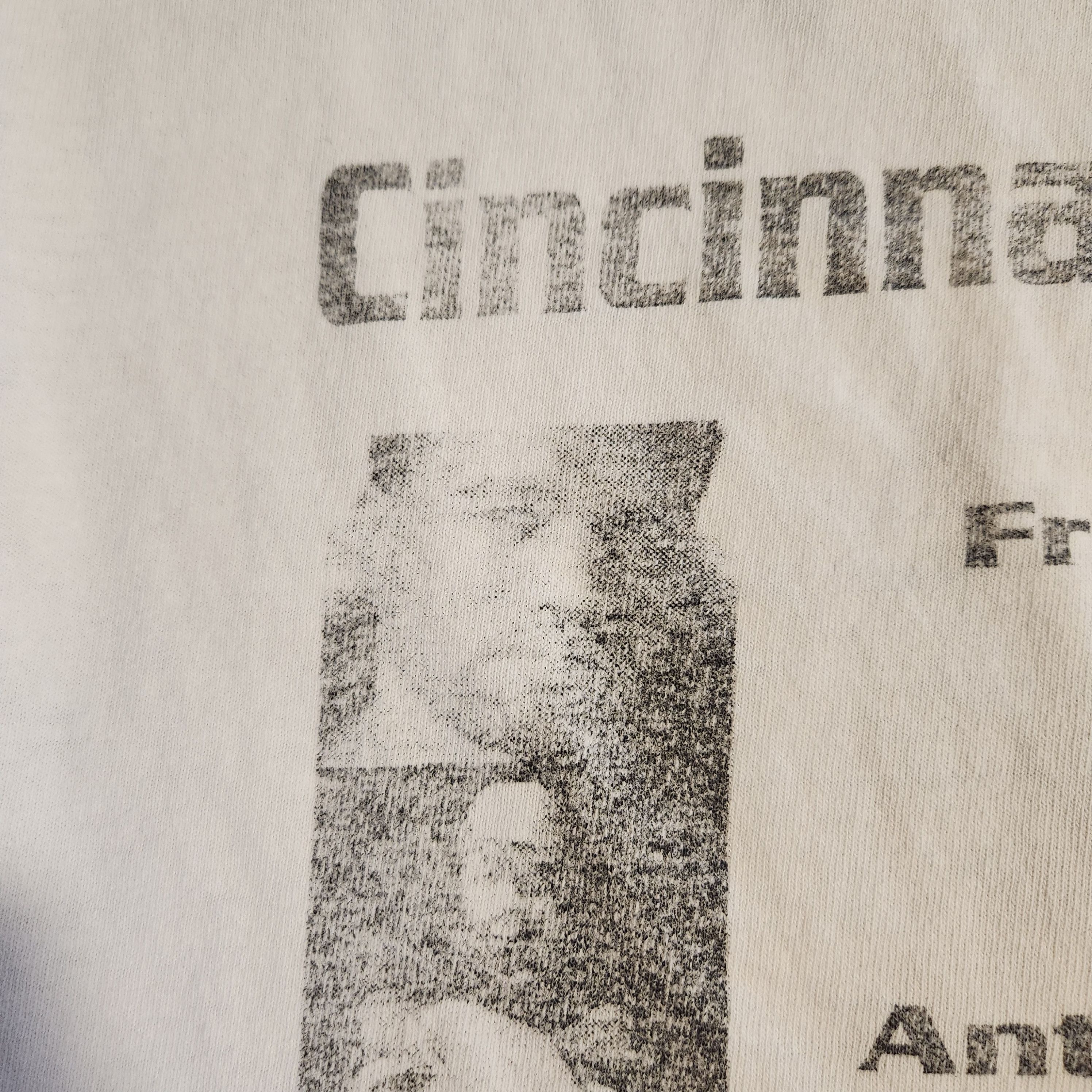 Gildan Vintage 2005 Cincinnati Jazz Festival Kanye West Graphic Tee Size US XL / EU 56 / 4 - 7 Thumbnail