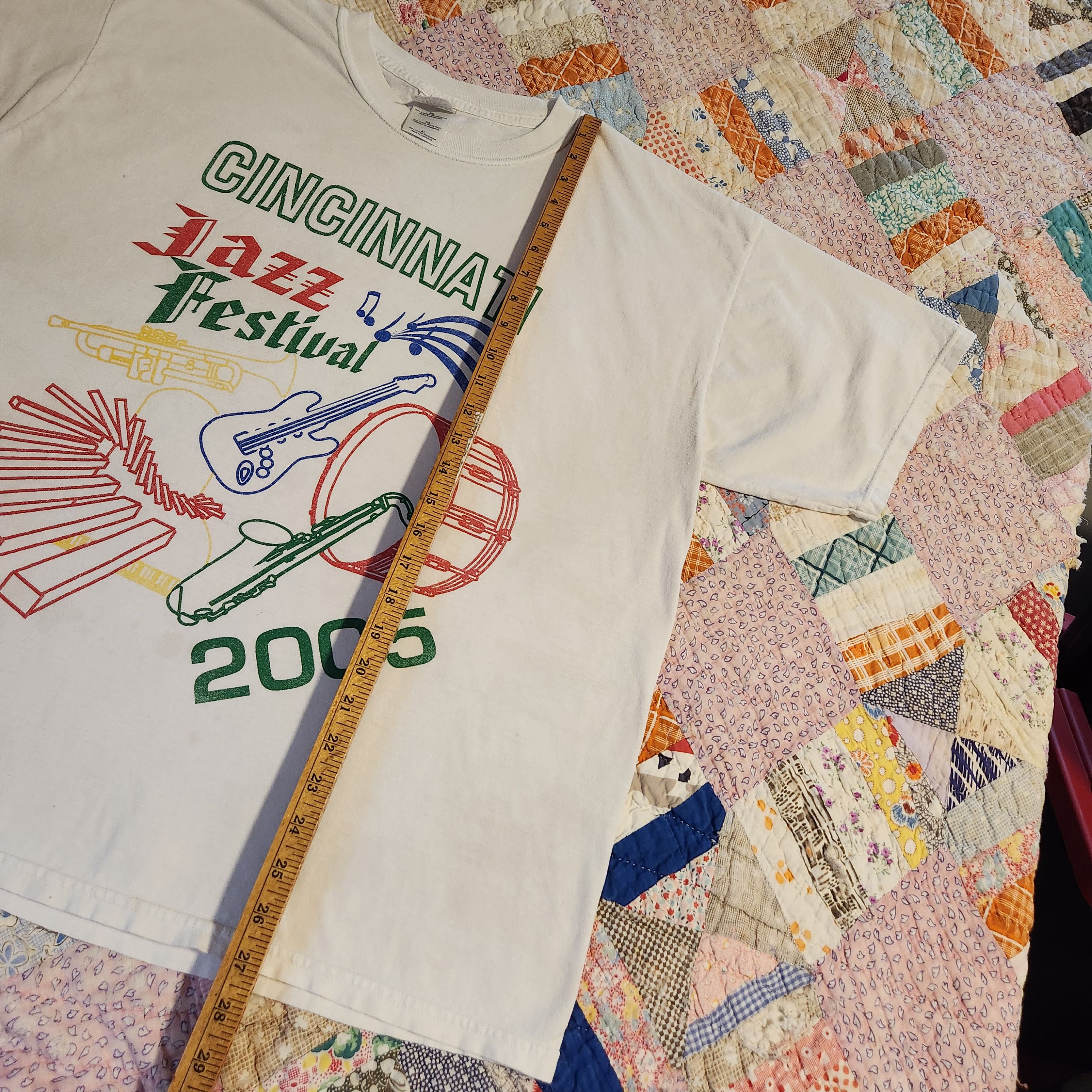 Gildan Vintage 2005 Cincinnati Jazz Festival Kanye West Graphic Tee Size US XL / EU 56 / 4 - 10 Thumbnail