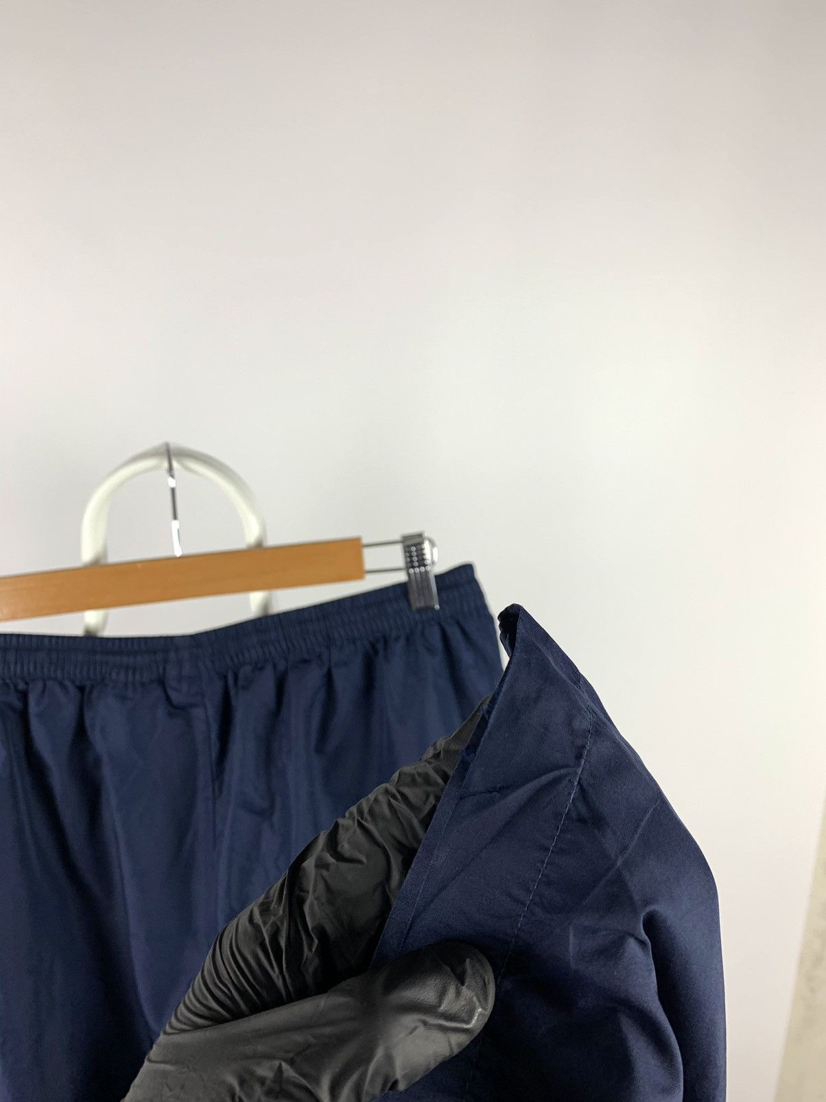 Nike 90s Vintage Nike Swoosh Joggers Track Pants Travis Style Size US 34 / EU 50 - 13 Thumbnail