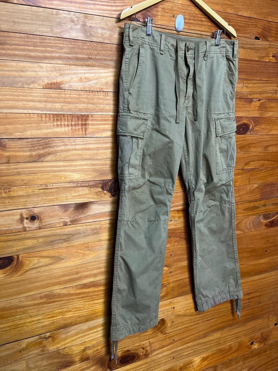 Uniqlo UNIQLO CARGO PANTS Size US 34 / EU 50 - 2 Thumbnail