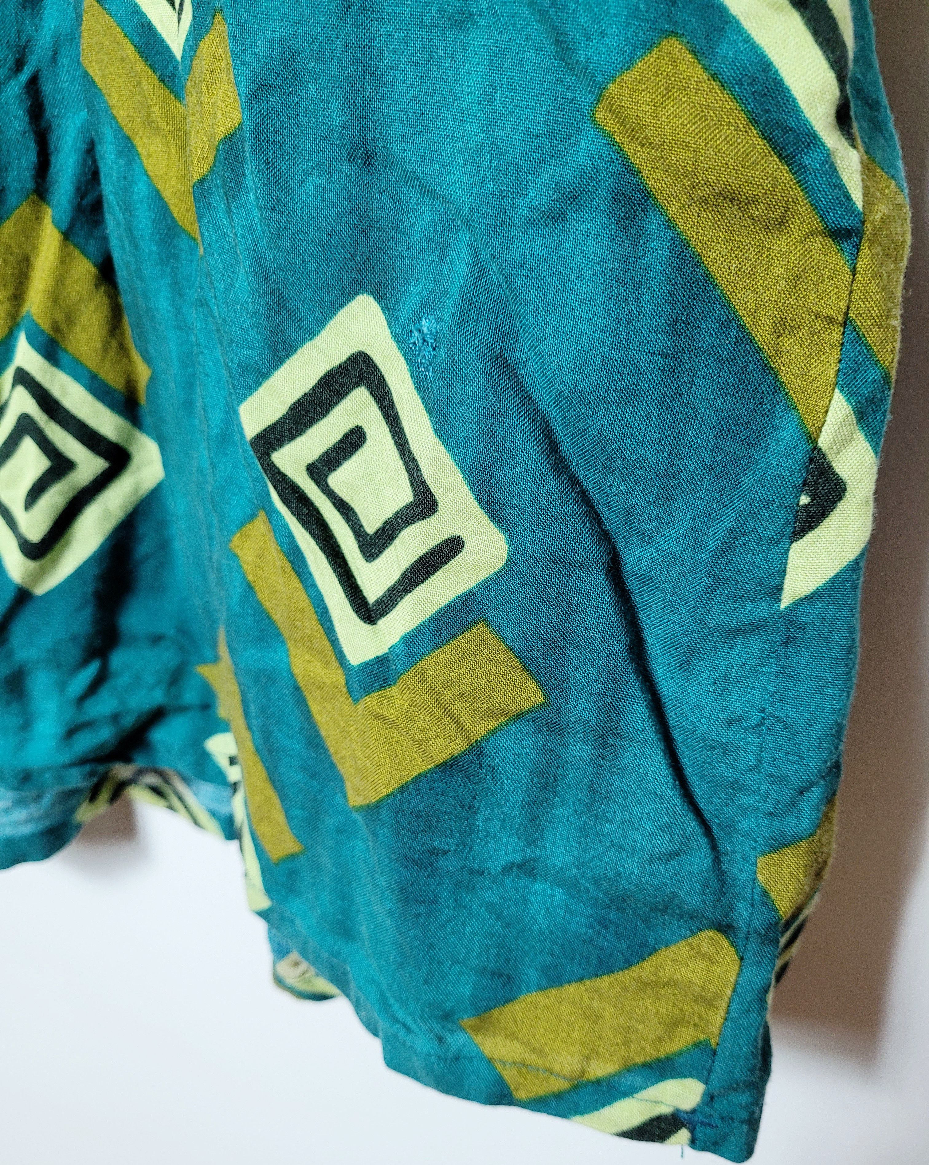 Vintage Vintage Abstract Shirt Tyler The Creator L XL Size US L / EU 52-54 / 3 - 8 Thumbnail