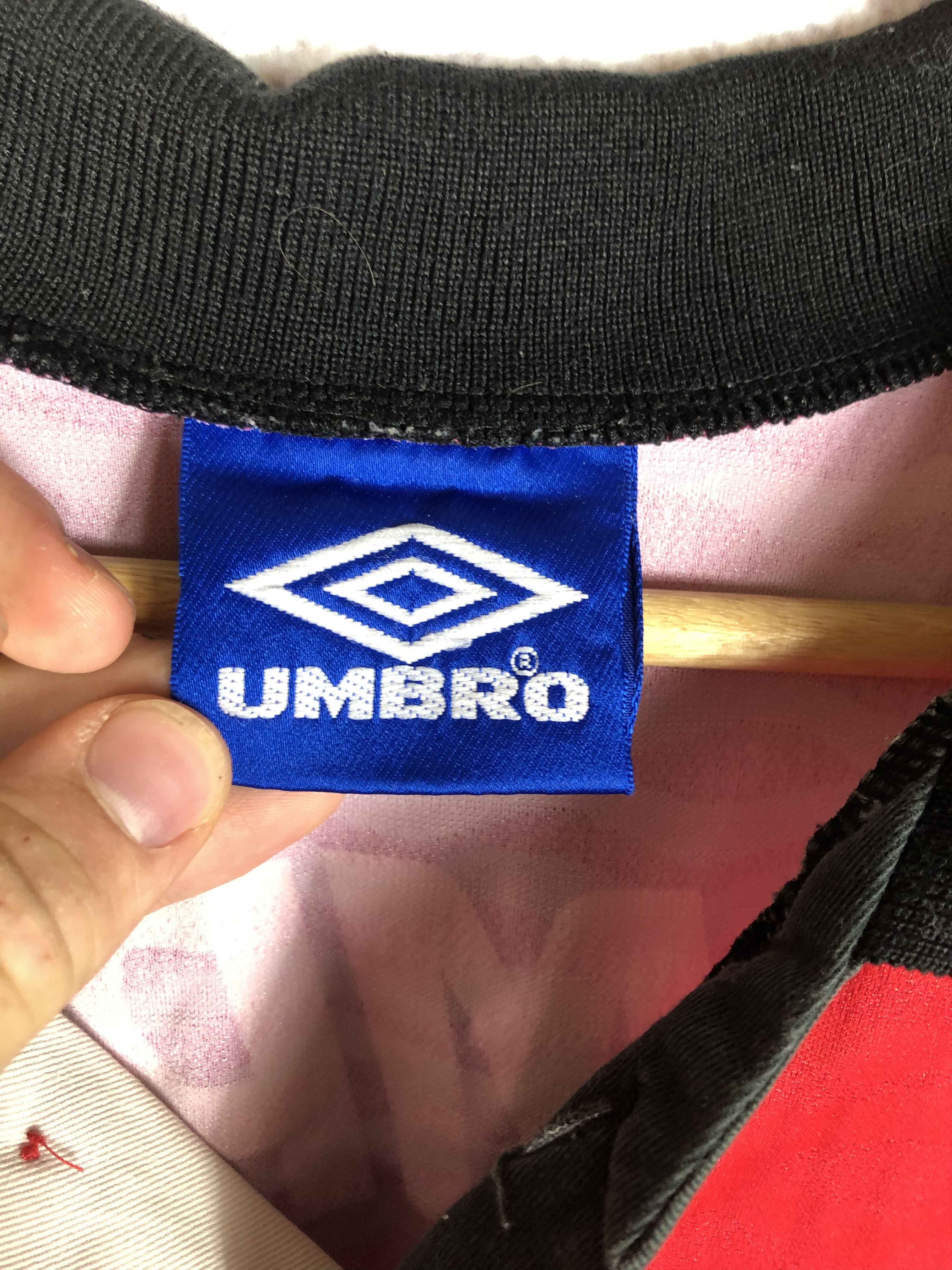 Umbro Vintage Mitsubishi Urawa Umbro Japan Soccer Jersey Shirt Size US L / EU 52-54 / 3 - 14 Thumbnail