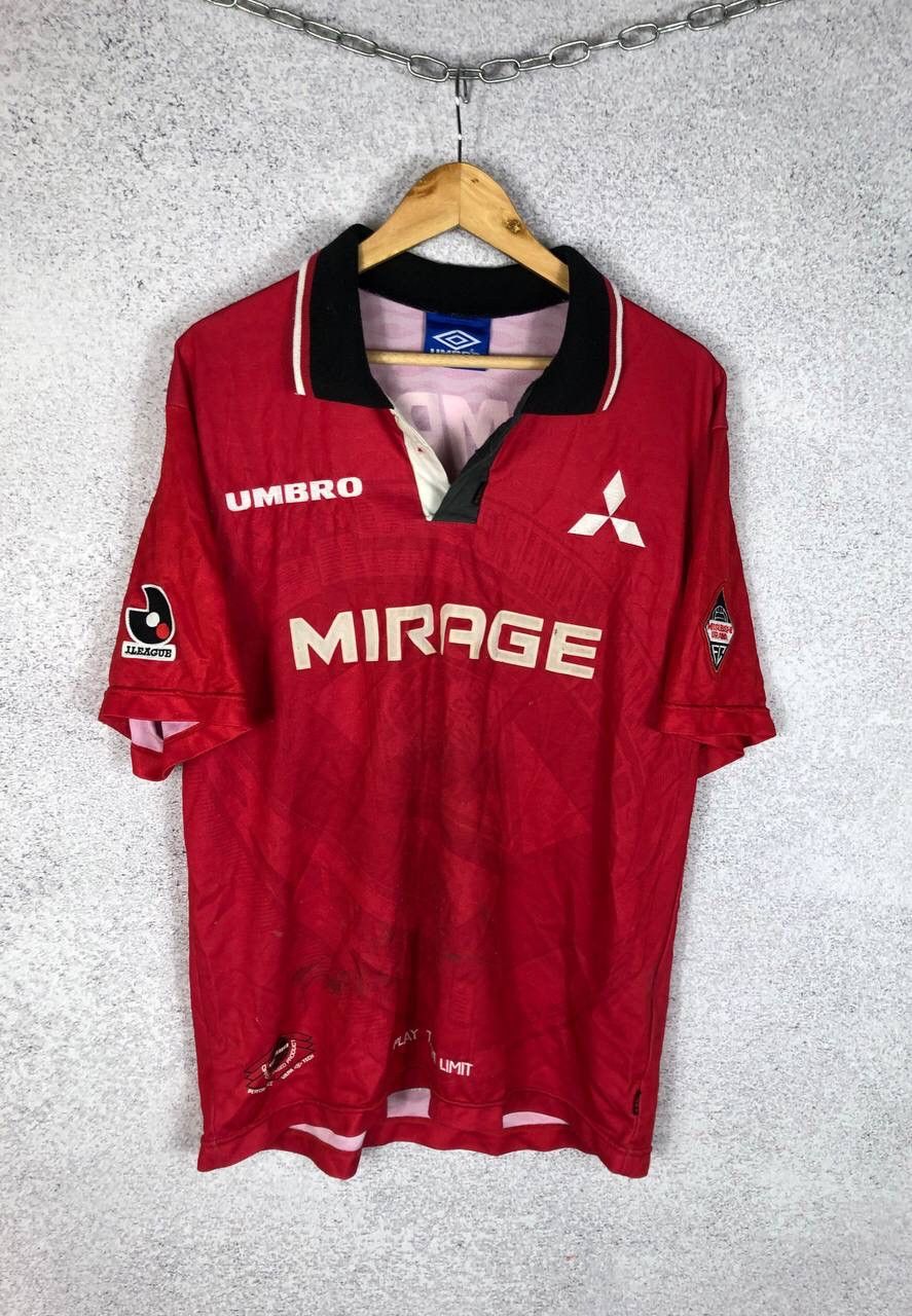 Umbro Vintage Mitsubishi Urawa Umbro Japan Soccer Jersey Shirt Size US L / EU 52-54 / 3 - 1 Thumbnail