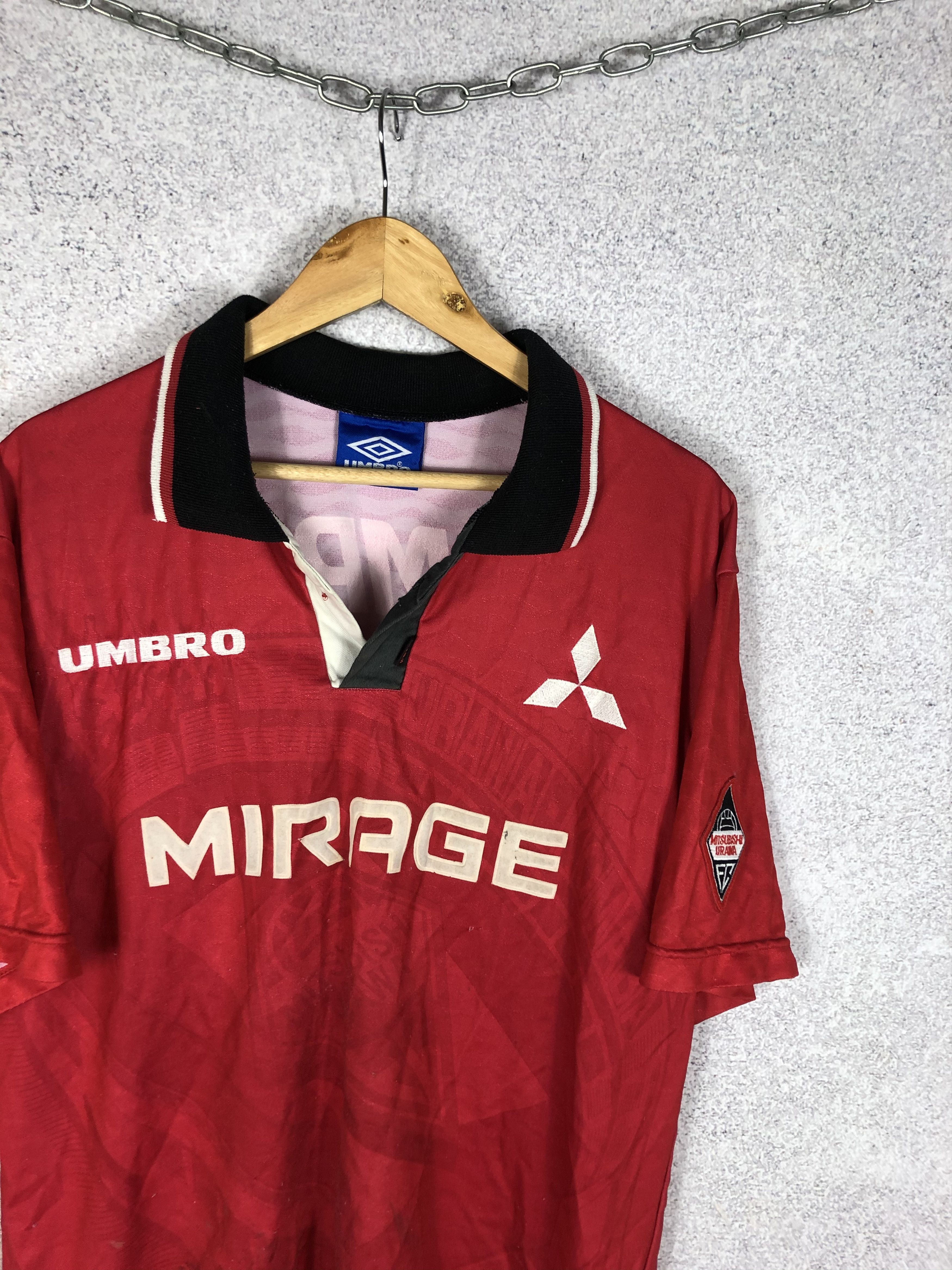 Umbro Vintage Mitsubishi Urawa Umbro Japan Soccer Jersey Shirt Size US L / EU 52-54 / 3 - 3 Thumbnail
