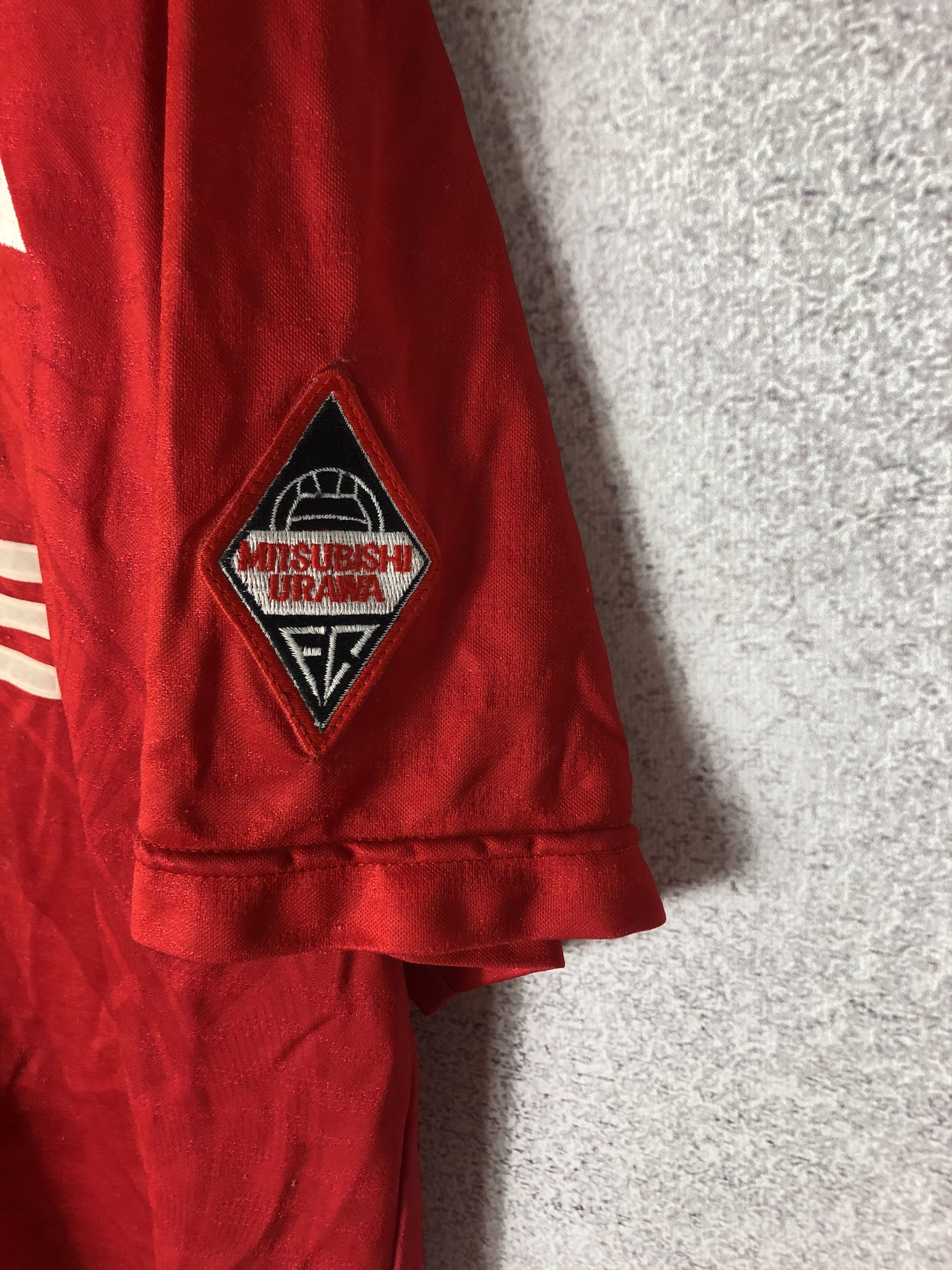 Umbro Vintage Mitsubishi Urawa Umbro Japan Soccer Jersey Shirt Size US L / EU 52-54 / 3 - 2 Thumbnail