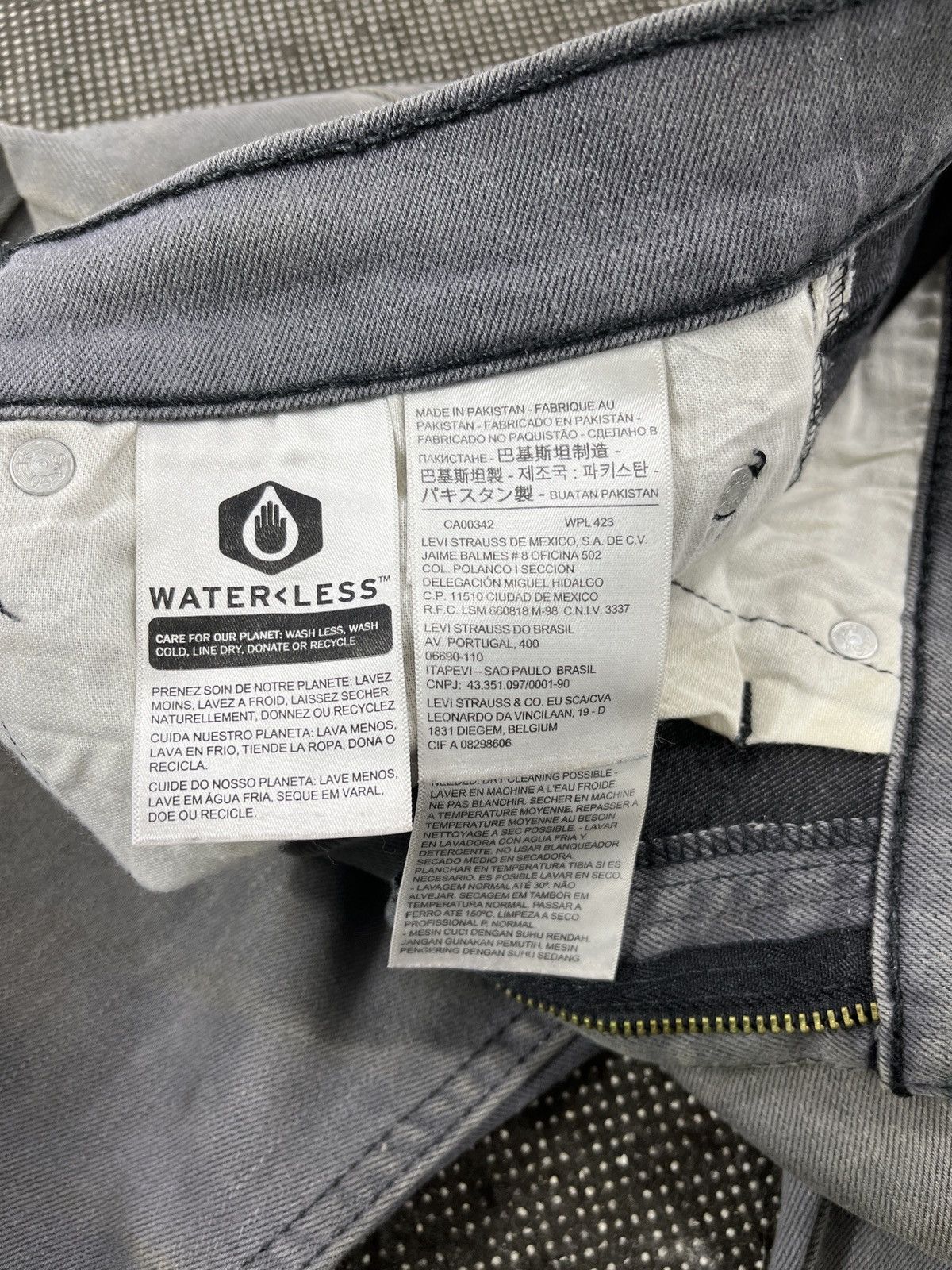 Levi's Vintage Levis 511 Jeans Grey Denim - J430 Size US 32 / EU 48 - 7 Thumbnail