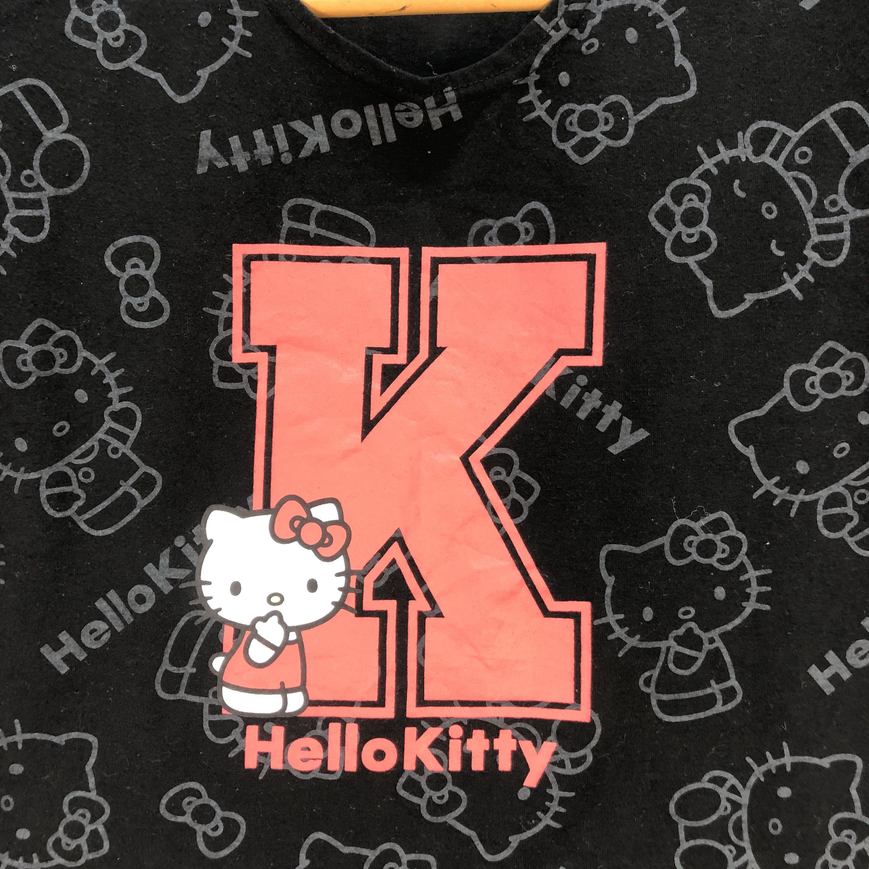 Japanese Brand HELLO KITTY BIG LOGO OVERSIZE CROPPED T SHIRT #6569-74 Size L / US 10 / IT 46 - 3 Thumbnail