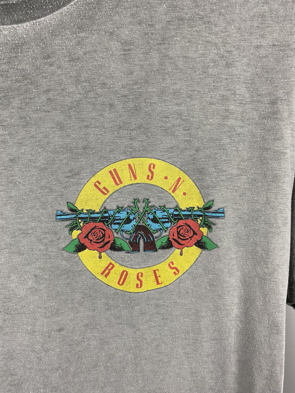 Guns N' Roses Guns N’Roses big logo band tee rock tee gray size XL Size US L / EU 52-54 / 3 - 4 Thumbnail