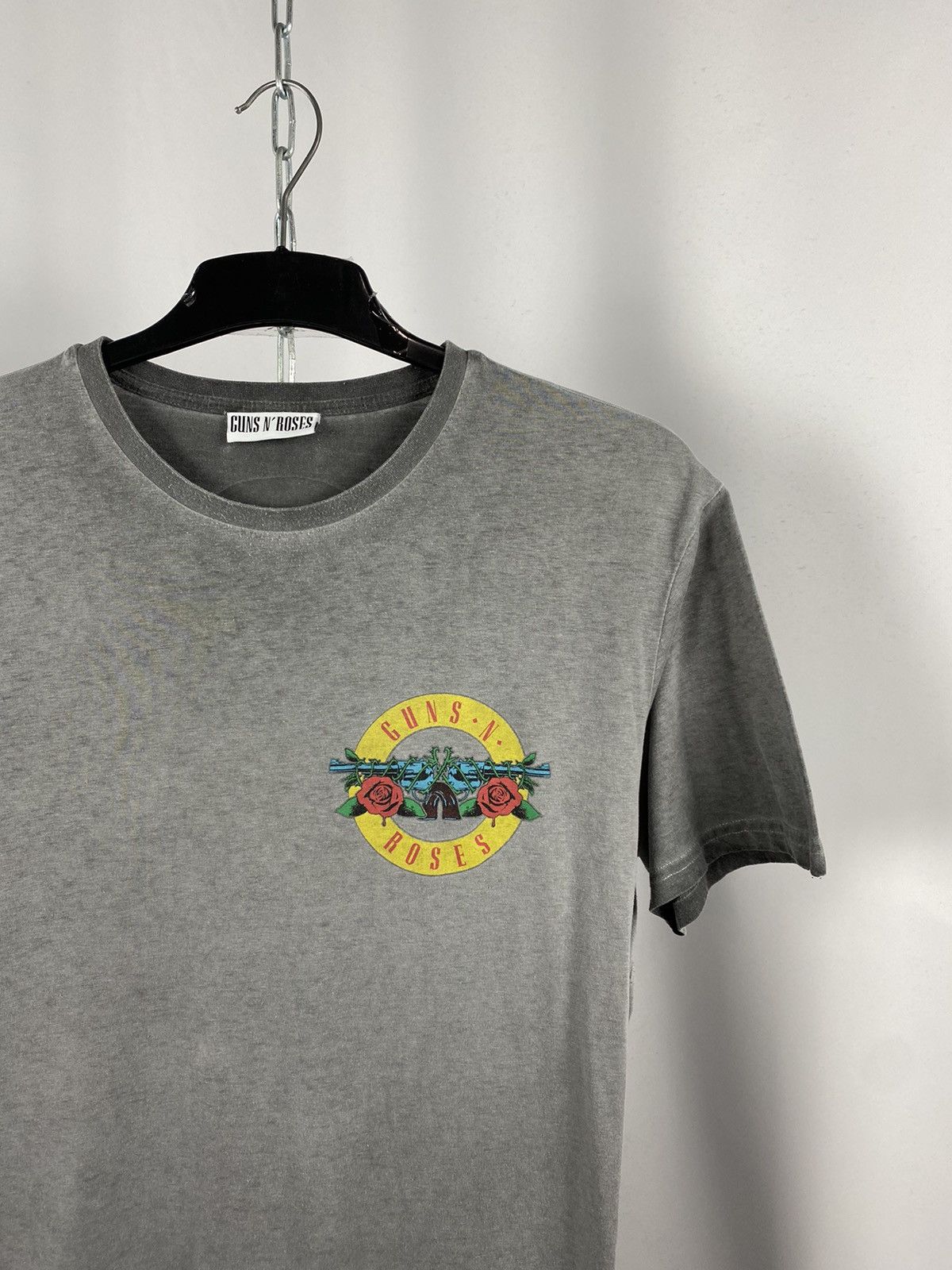 Guns N' Roses Guns N’Roses big logo band tee rock tee gray size XL Size US L / EU 52-54 / 3 - 3 Thumbnail