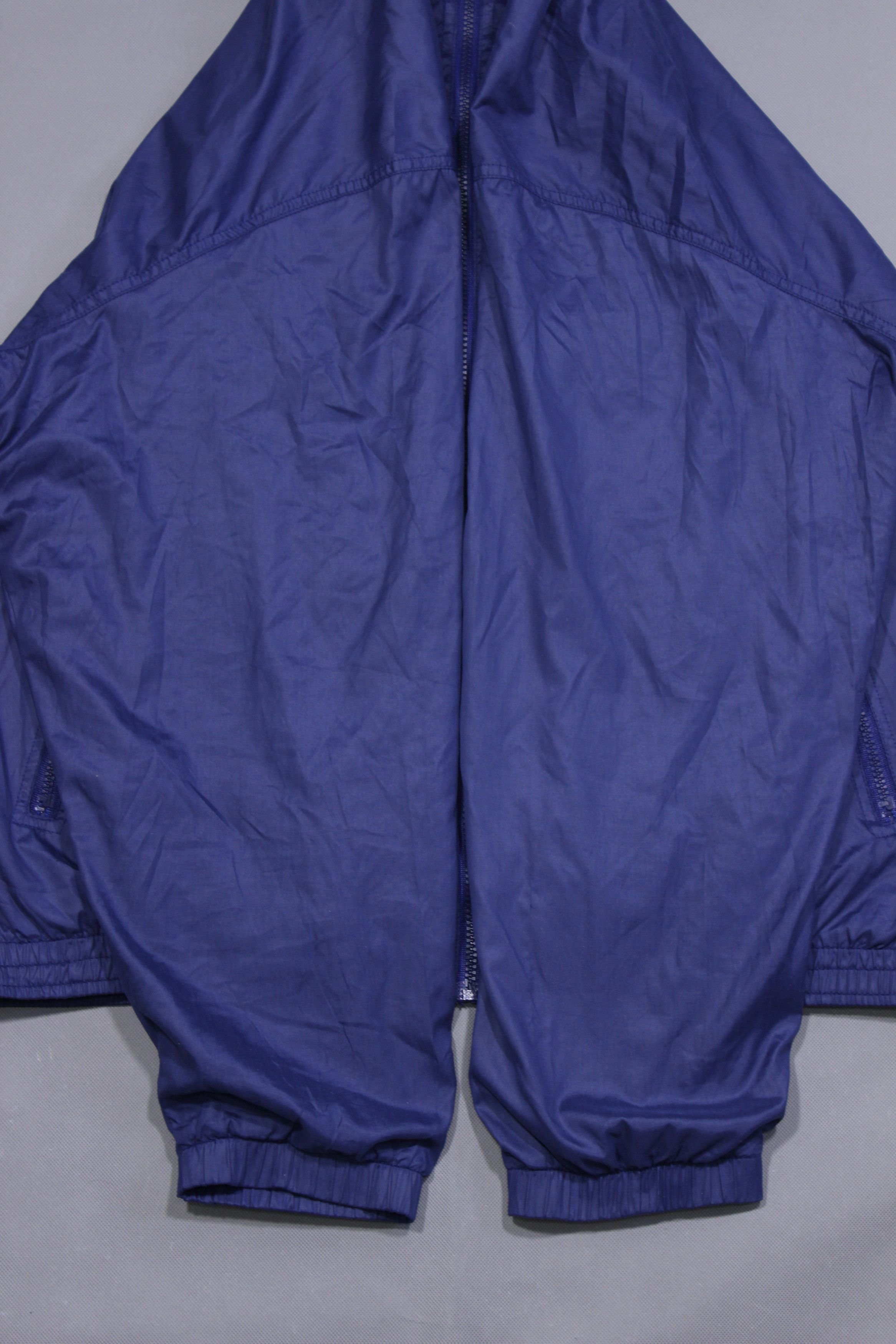 Valentino Valentino Sport 3D Big Logo Light Jacket Vintage Baggy Fit Size US L / EU 52-54 / 3 - 5 Thumbnail