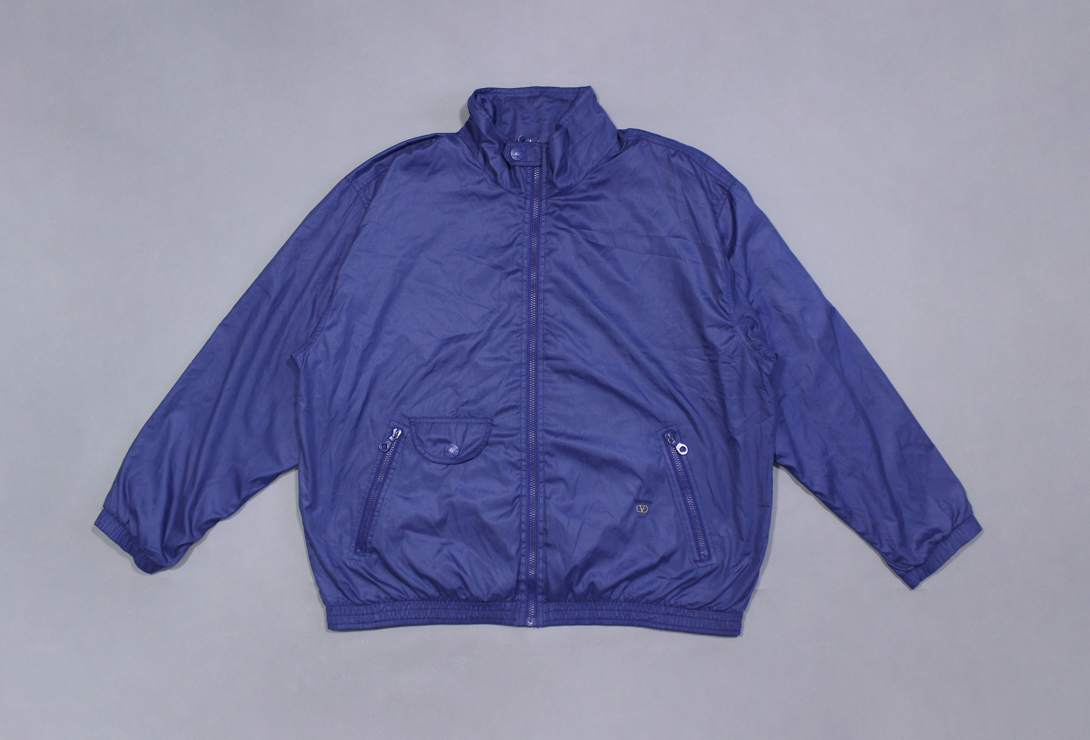 Valentino Valentino Sport 3D Big Logo Light Jacket Vintage Baggy Fit Size US L / EU 52-54 / 3 - 2 Thumbnail