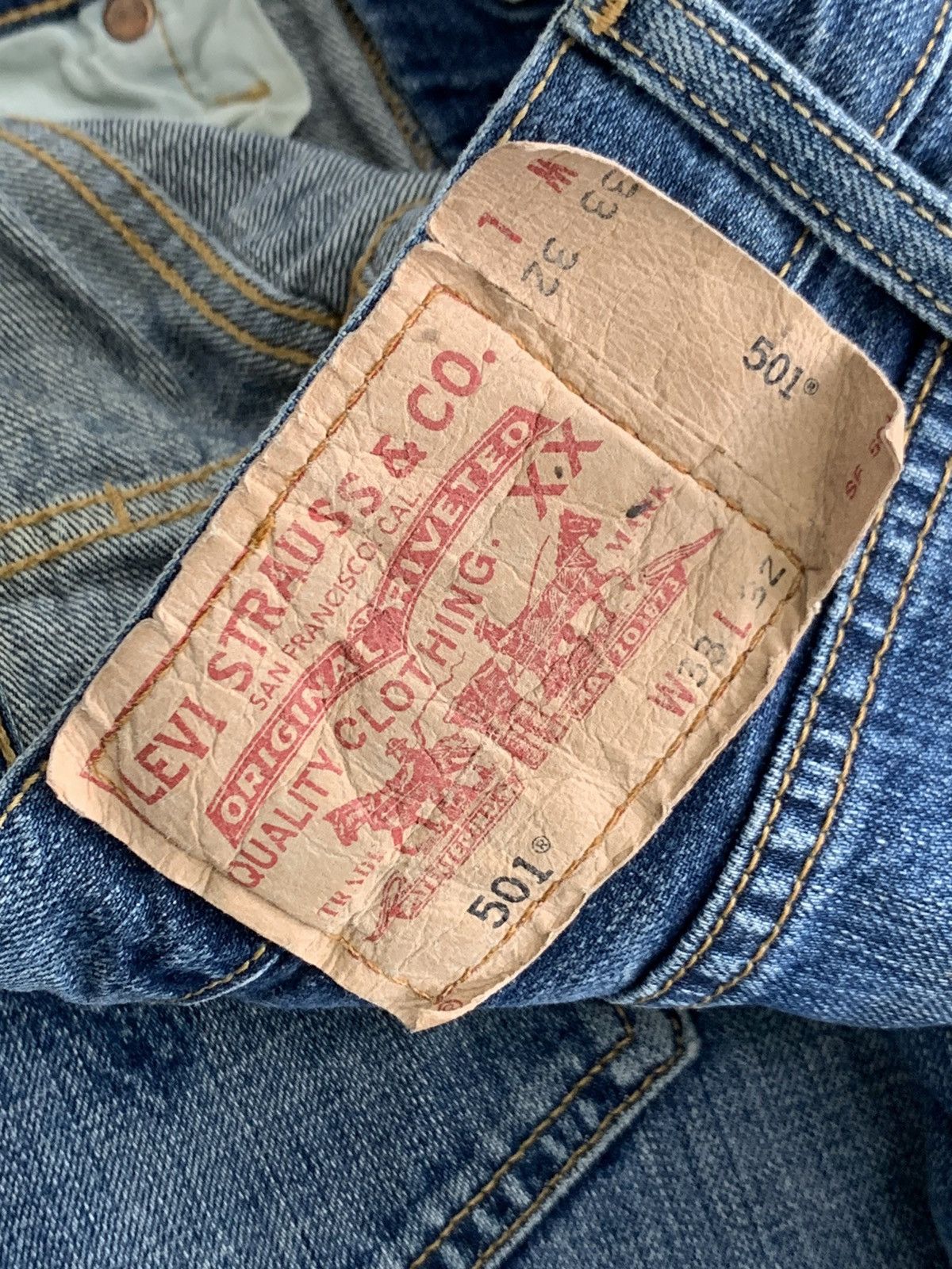 Levi's Vintage Levis 501 Denim Jeans Size US 33 - 7 Thumbnail
