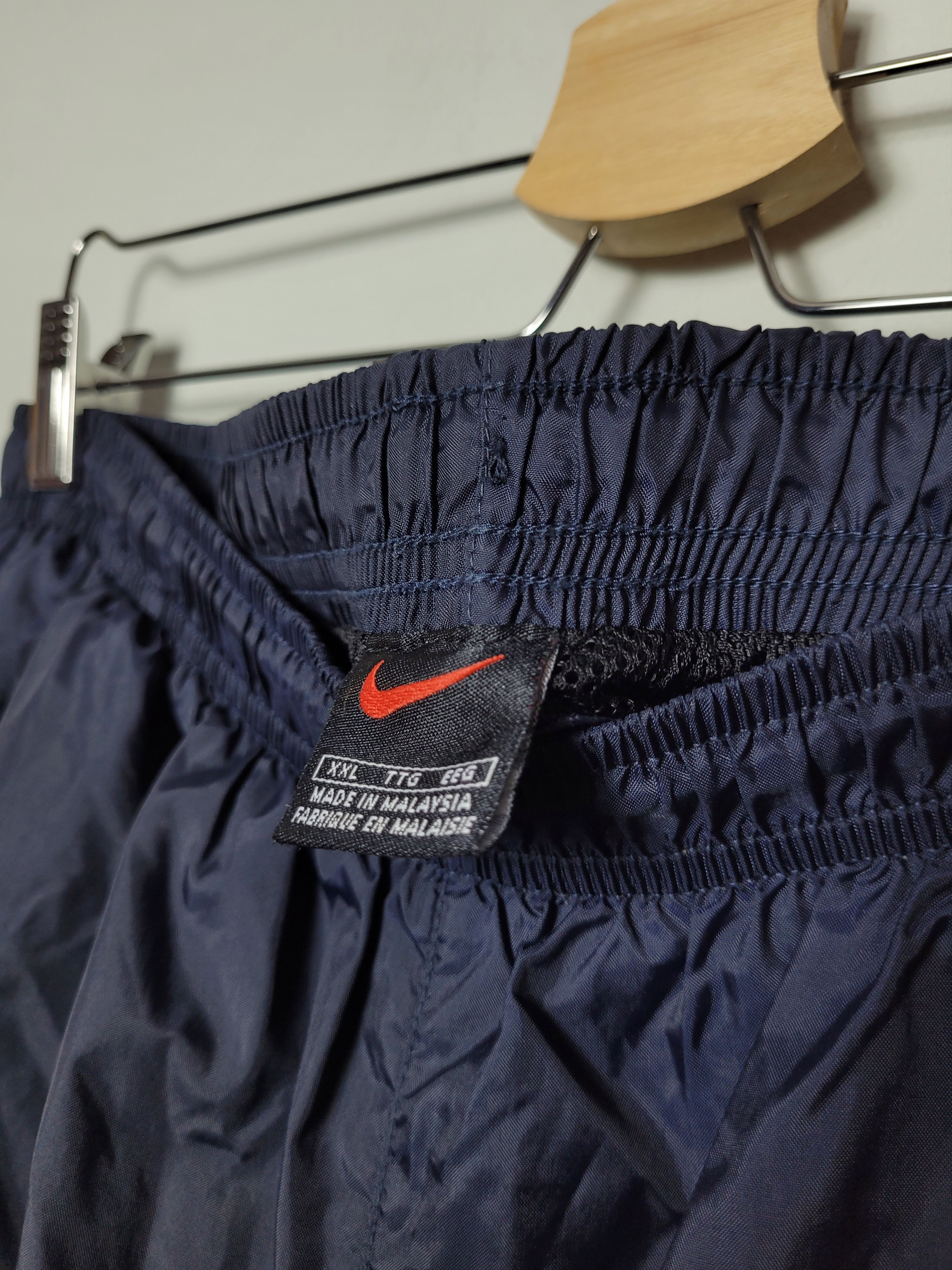 Nike × Vintage Nike vintage nylon track pants late 90s Size US 40 / EU 56 - 4 Thumbnail