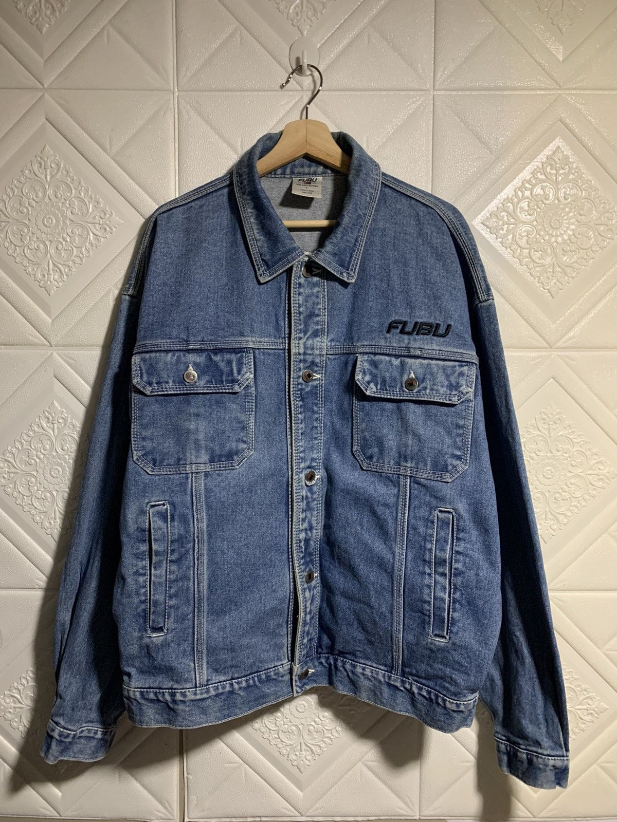 Fubu Fubu Denim Jacket Big Spellout Size US XL / EU 56 / 4 - 1 Thumbnail