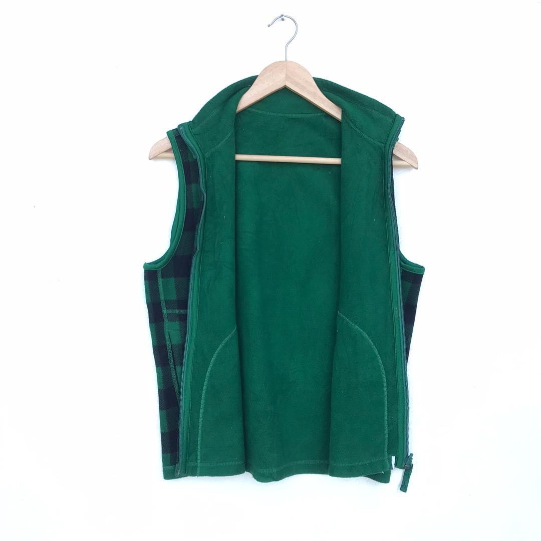 Japanese Brand Japanese brand uniqlo reversible Fleece vest jacket plaid Size US M / EU 48-50 / 2 - 5 Thumbnail