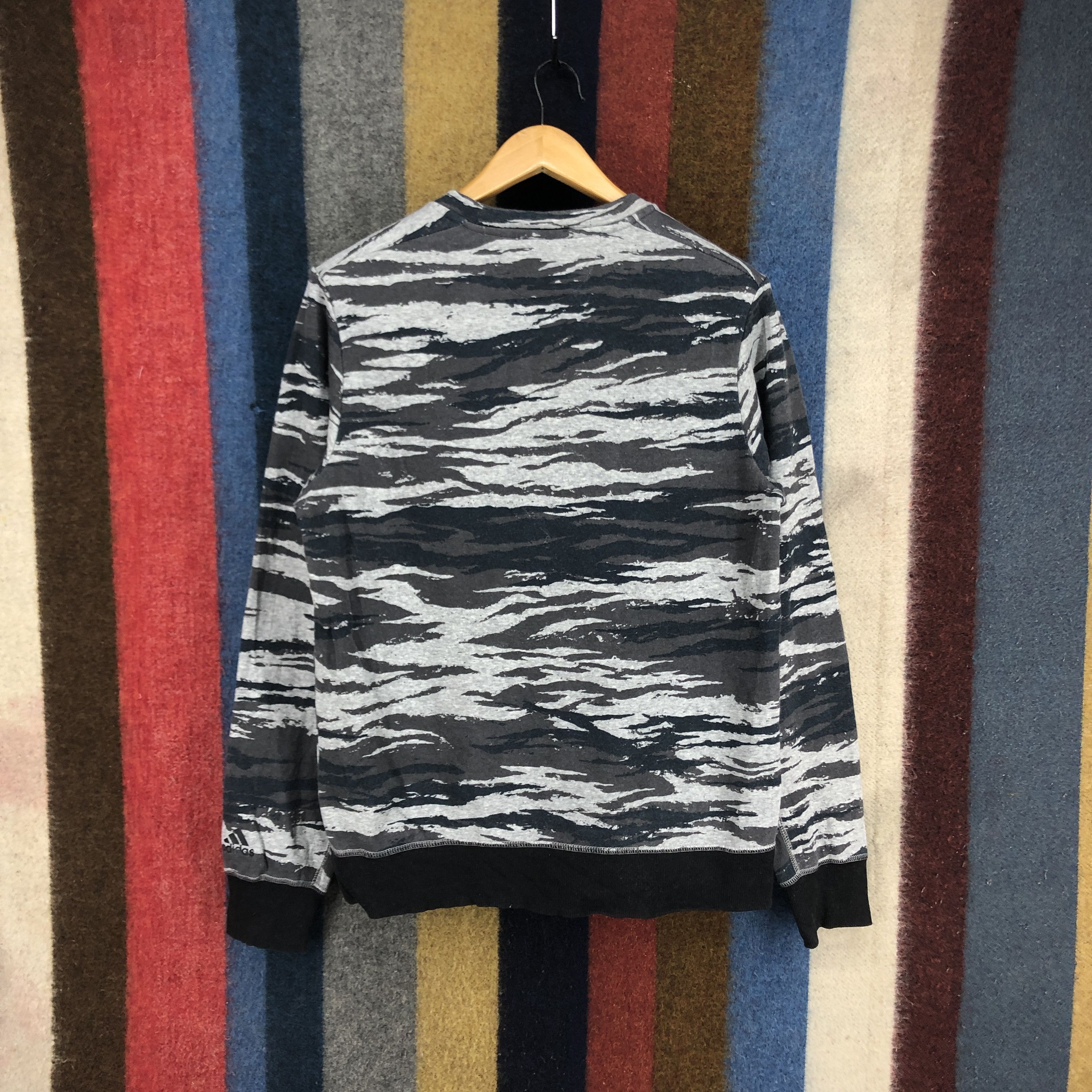 Adidas ADIDAS ESSENTIAL Camo Sweatshirt #2735-99 Size US M / EU 48-50 / 2 - 8 Thumbnail