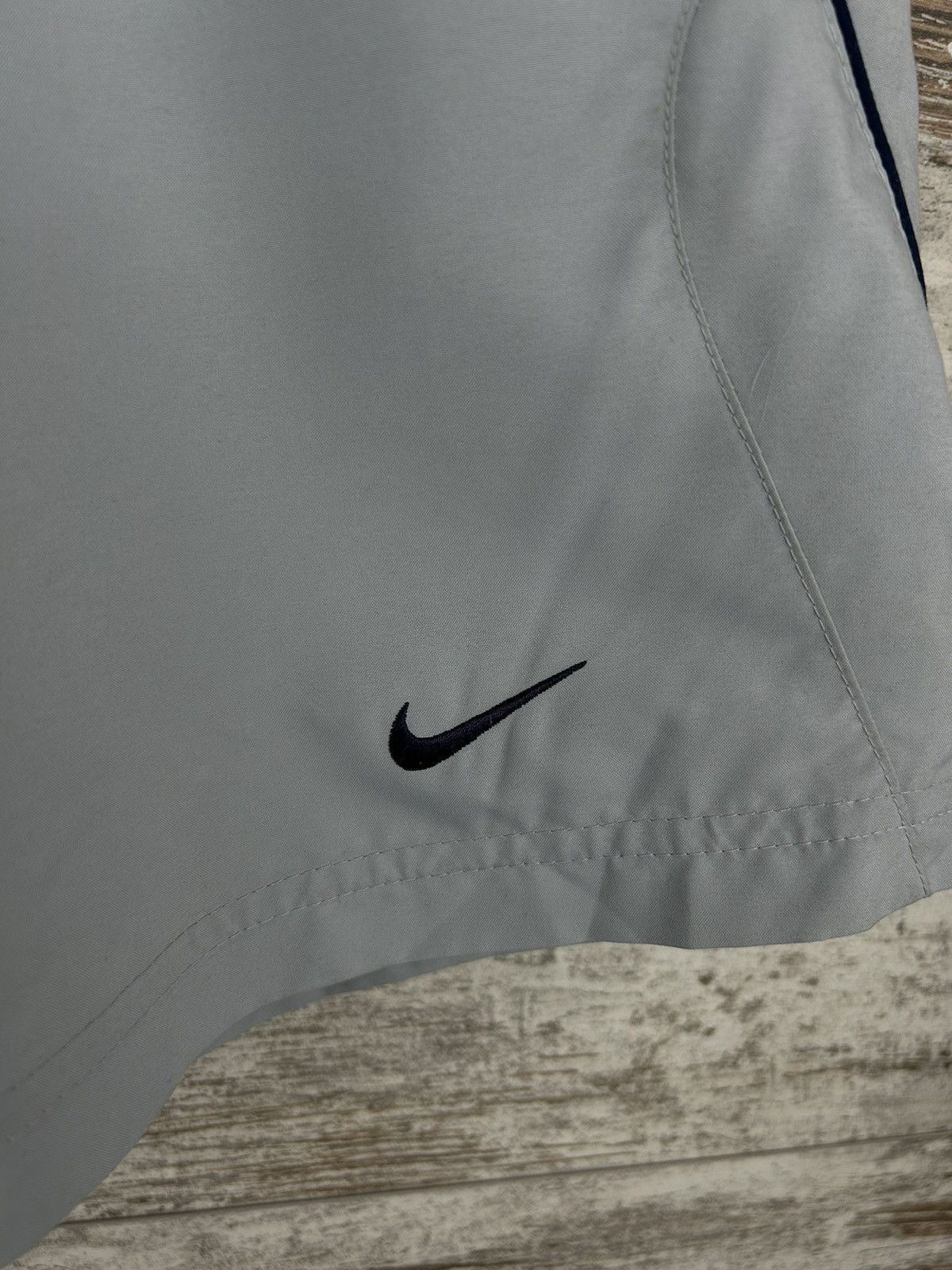 Nike × Vintage Mens Vintage Nike nylon shorts 90s streetwear y2k rare acg Size US 34 / EU 50 - 4 Thumbnail