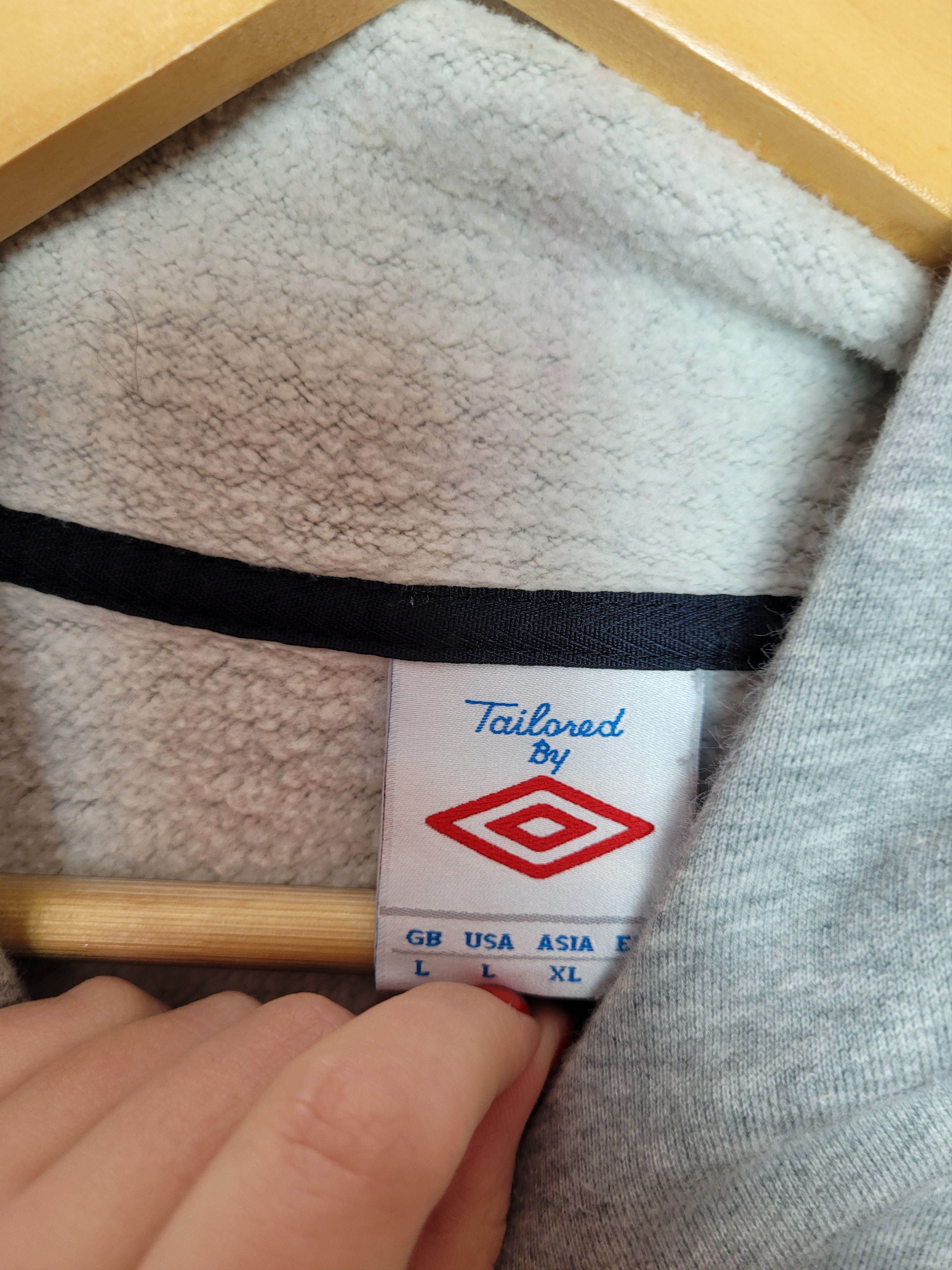 Umbro × Vintage Umbro vintage hoodie Size US L / EU 52-54 / 3 - 7 Thumbnail