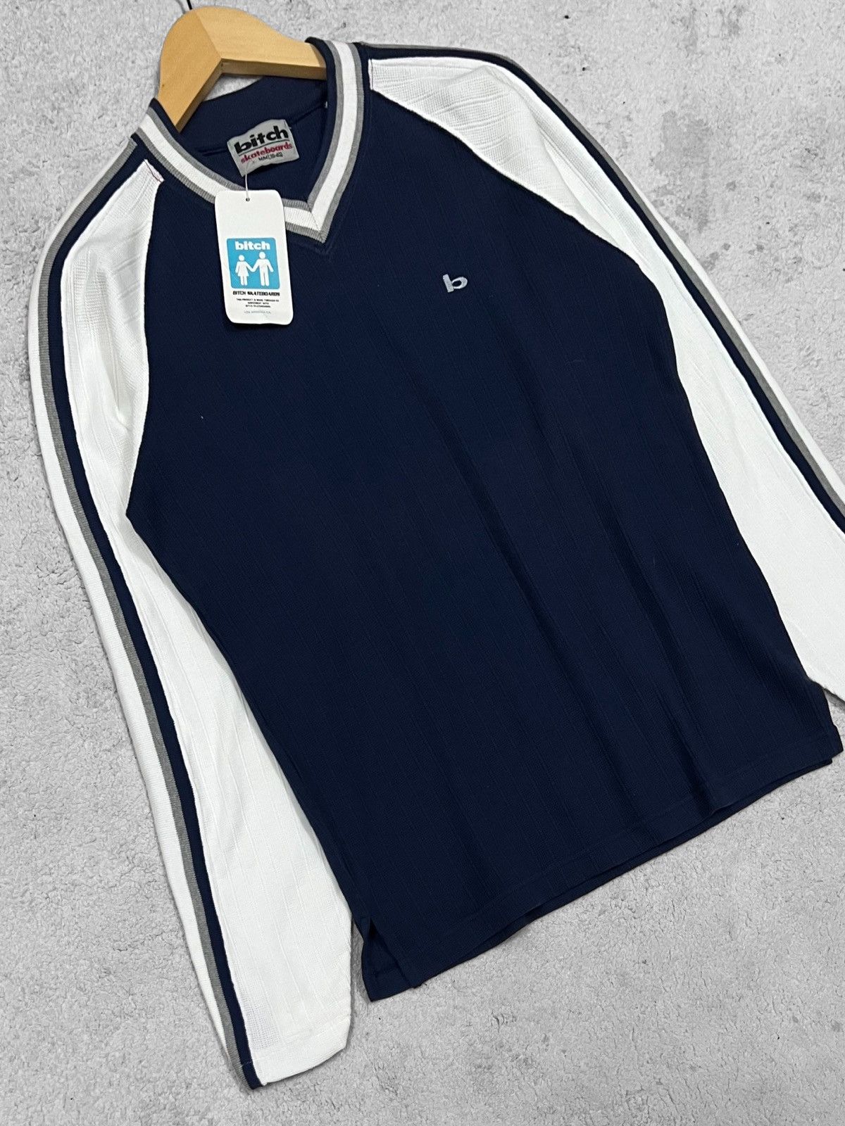 Designer × Vintage 90s BITCH SKATEBOARD BRAND NAVY SIDE STRIPE TAG (DEADSTOCK) Size US M / EU 48-50 / 2 - 8 Thumbnail
