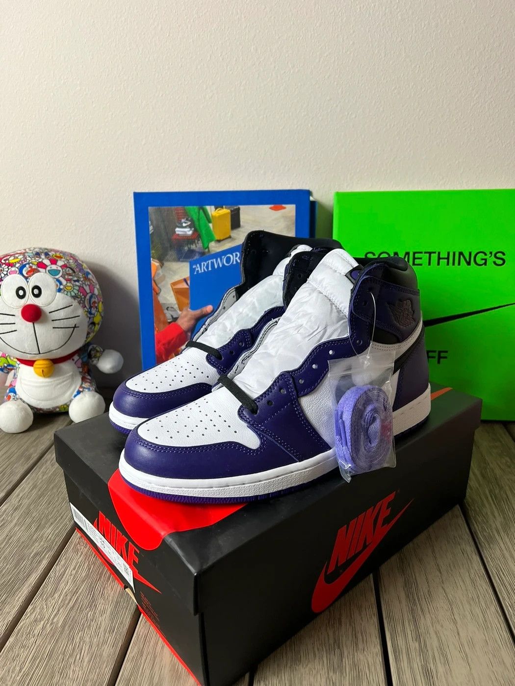 Jordan Brand Air Jordan 1 Retro High OG Court Purple Size US 11 / EU 44 - 1 Thumbnail