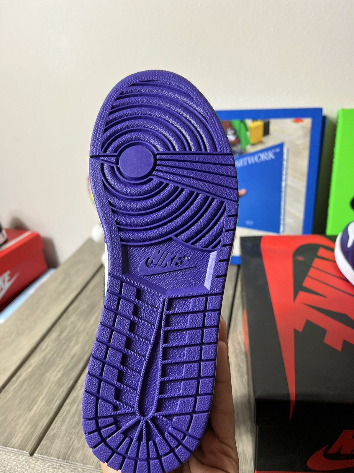 Jordan Brand Air Jordan 1 Retro High OG Court Purple Size US 8 / EU 41 - 4 Thumbnail