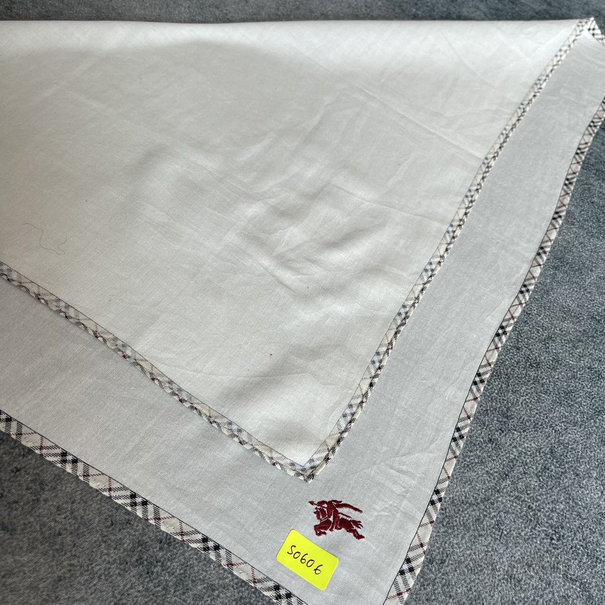 Burberry Burberry Handkerchief Neckerchief Headband Bandana Turban Size ONE SIZE - 5 Thumbnail