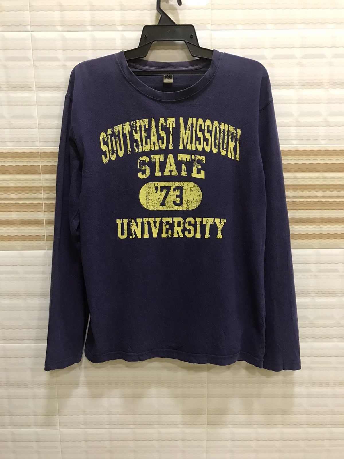 Vintage Vintage University Long Sleeve Tshirt Size US L / EU 52-54 / 3 - 1 Thumbnail
