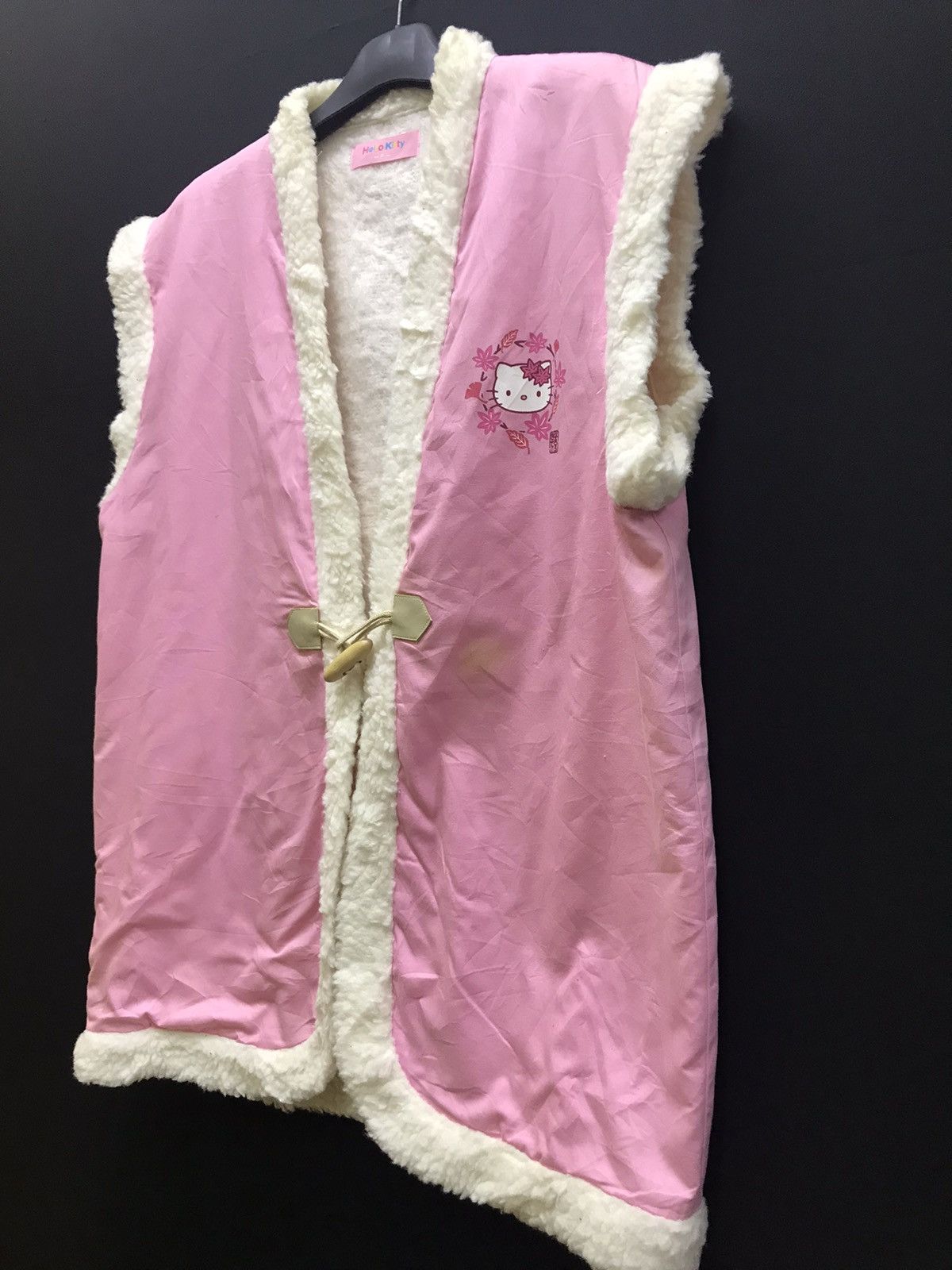 Japanese Brand Hello Kitty Fleece Vest – Cute & Cozy Streetwear Piece! Size US L / EU 52-54 / 3 - 4 Thumbnail