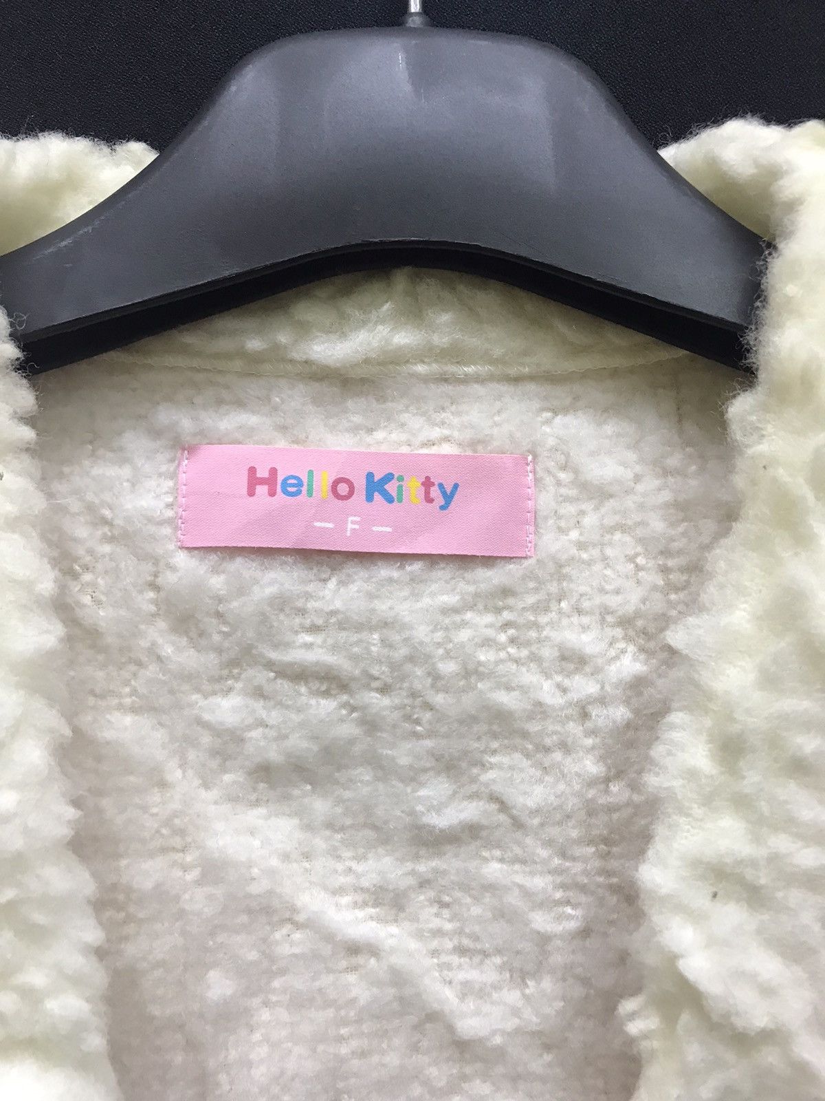 Japanese Brand Hello Kitty Fleece Vest – Cute & Cozy Streetwear Piece! Size US L / EU 52-54 / 3 - 7 Thumbnail
