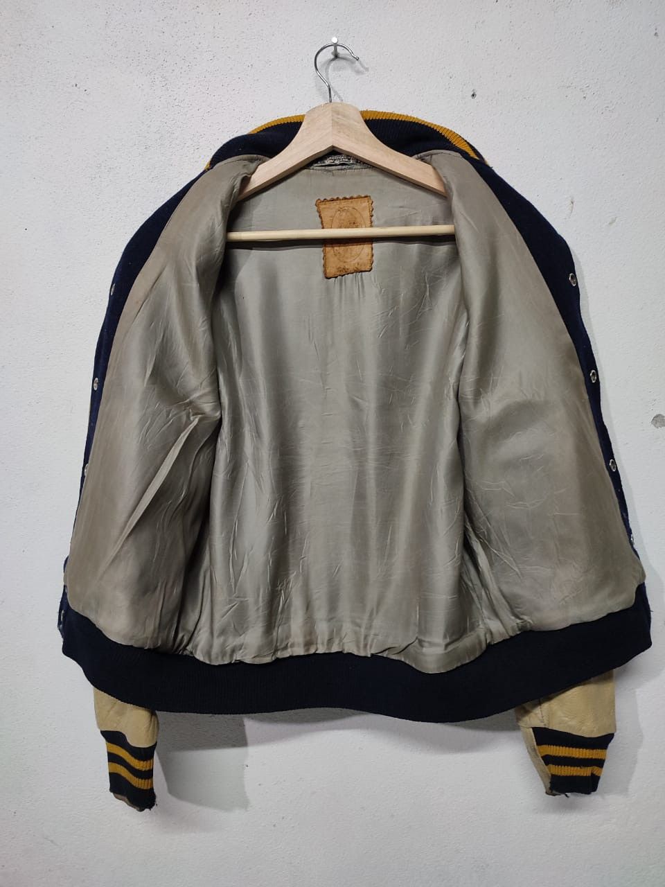 Vintage 💥VINTAGE GOLDEN BEAR VARSITY JACKET MADE IN USA Size US M / EU 48-50 / 2 - 3 Thumbnail