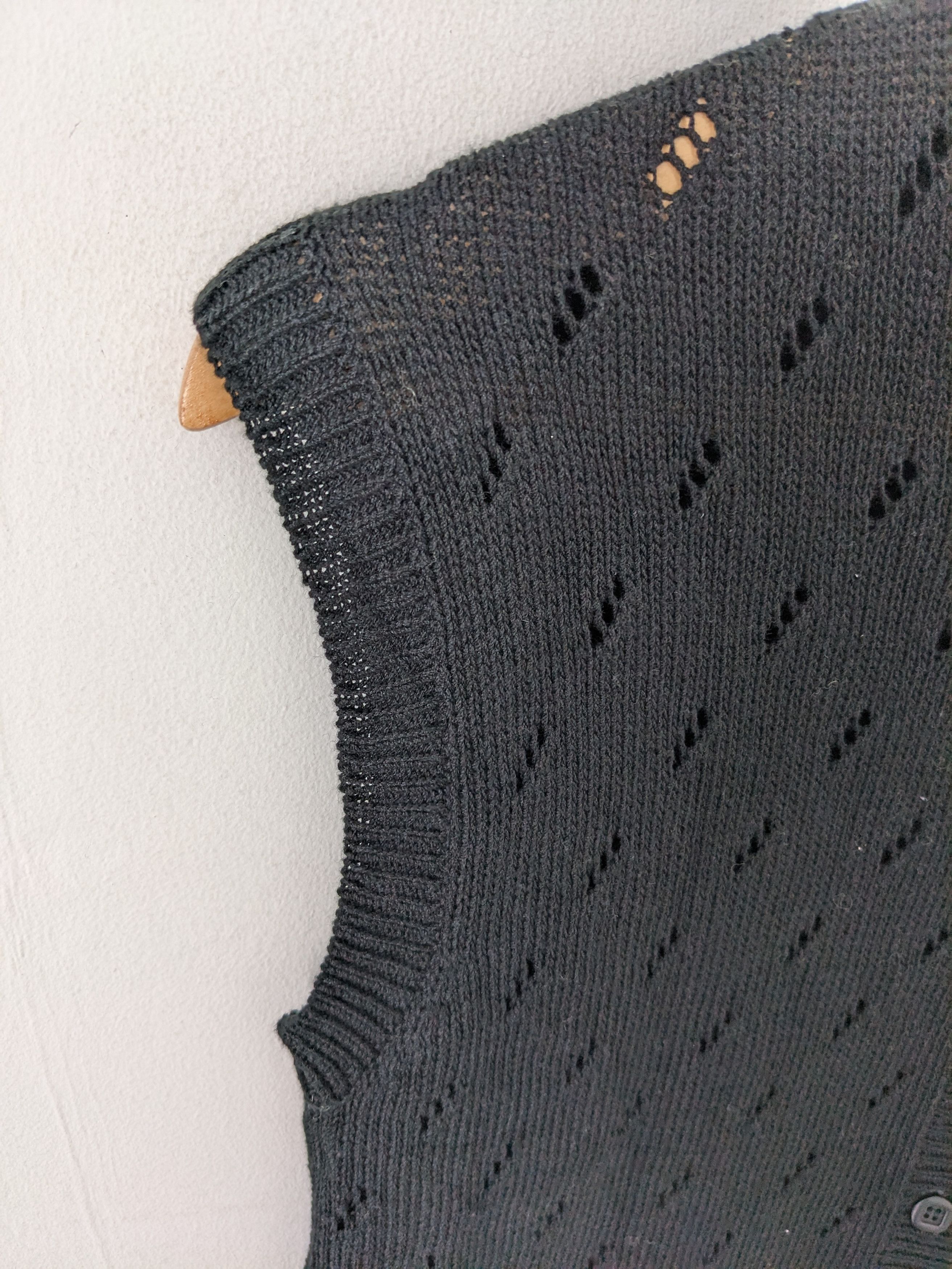 Aran Isles Knitwear × Japanese Brand Vintage Margaret Crop Top Sleeveless Fishnet Style Size XXS / US 00 / IT 34 - 8 Thumbnail