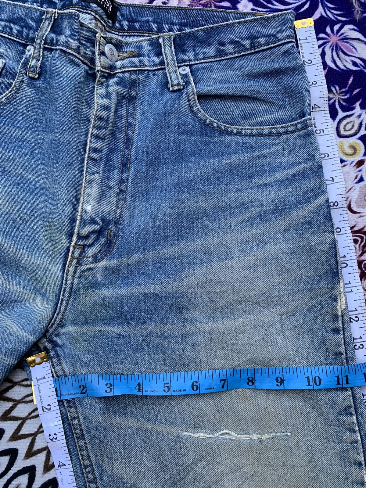 Hugo Boss Hugo Boss Distressed Denim Size US 33 - 13 Thumbnail