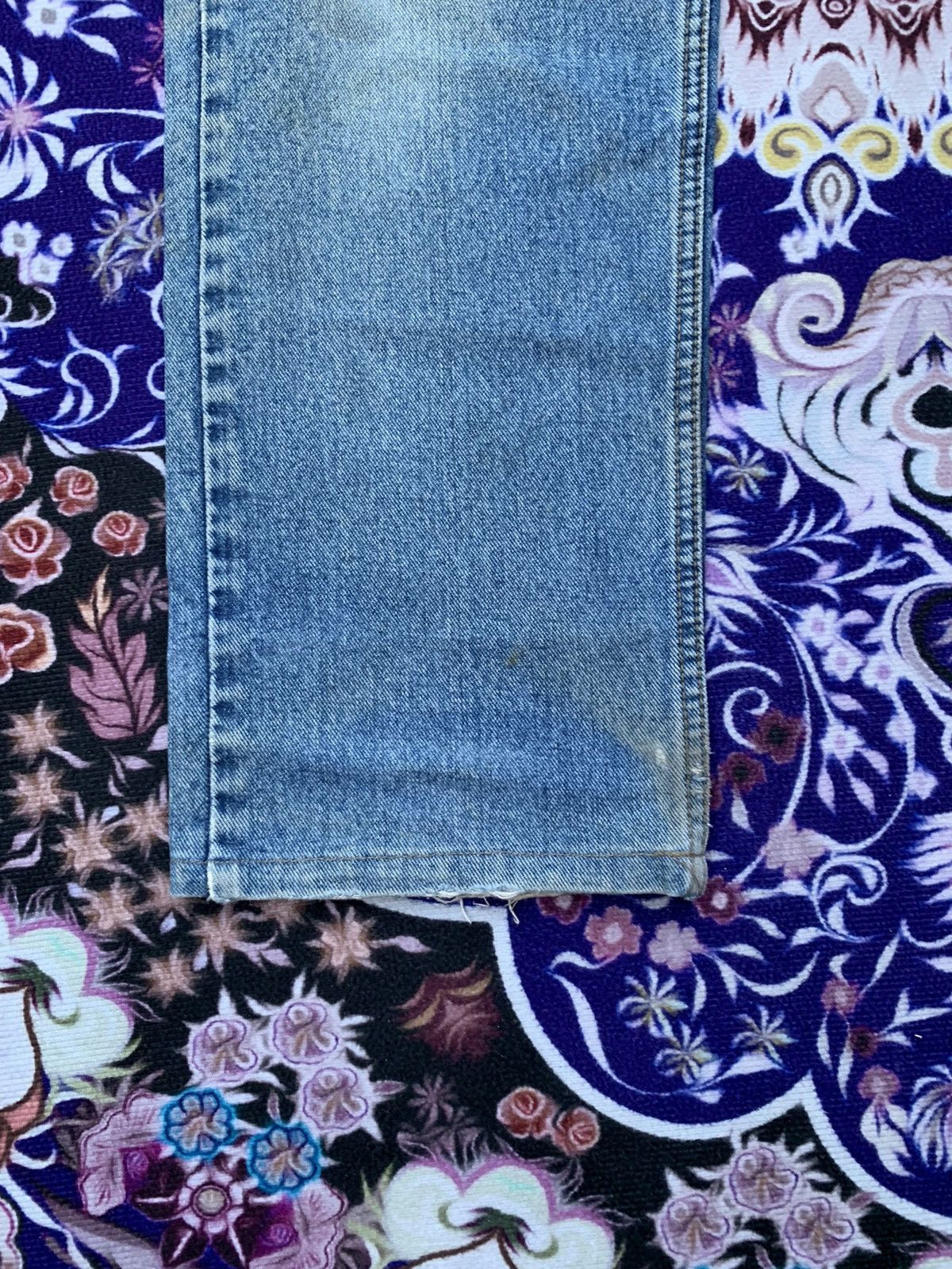 Hugo Boss Hugo Boss Distressed Denim Size US 33 - 3 Thumbnail