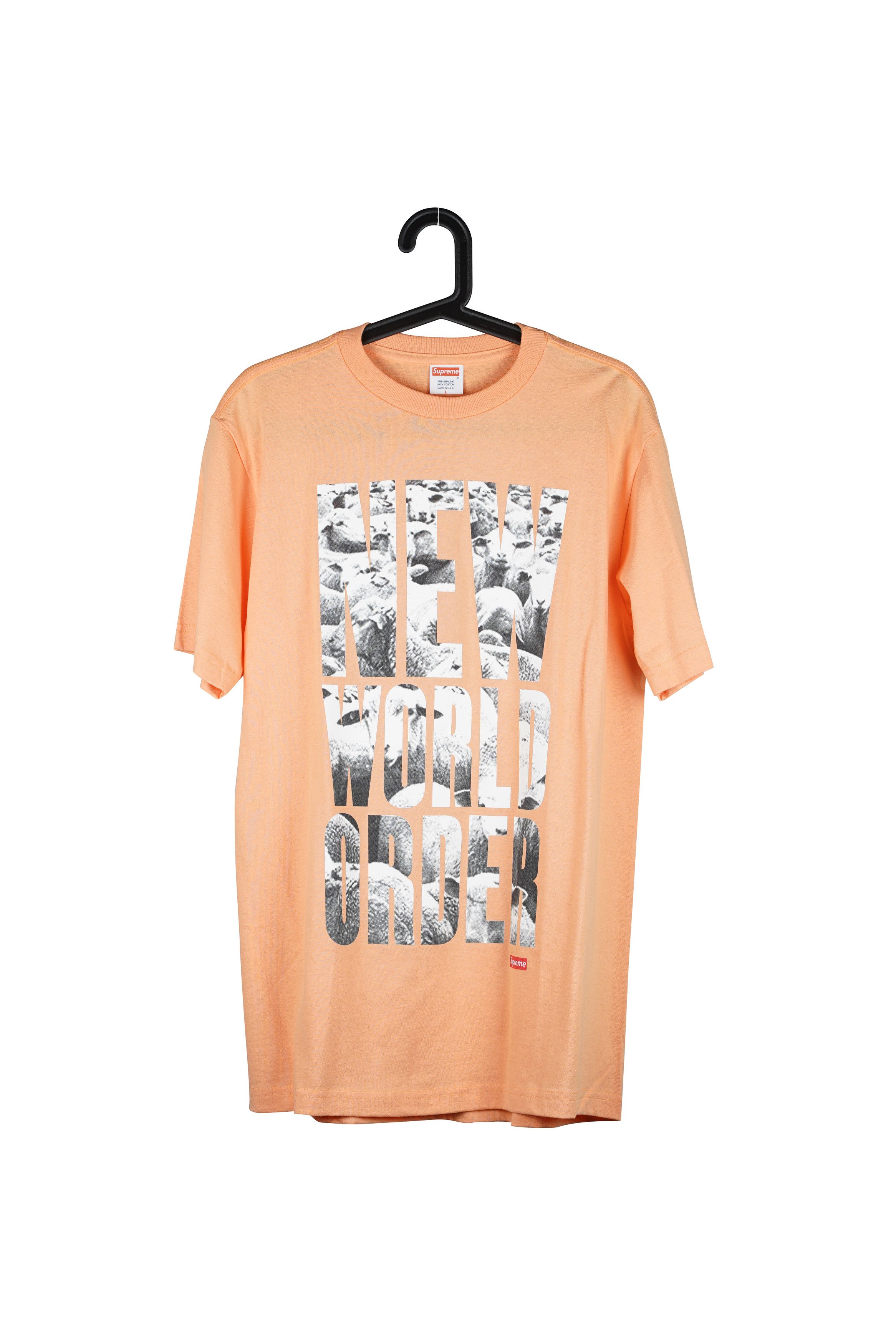 Supreme new world tee Size US L / EU 52-54 / 3 - 1 Preview