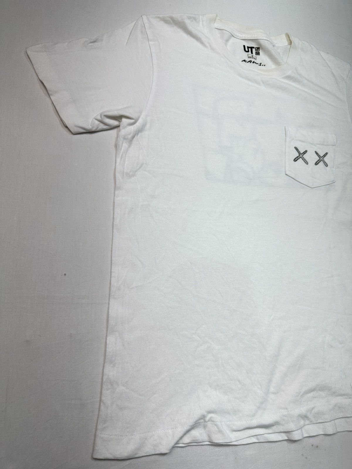 Kaws × Uniqlo Uniqlo x Kaws arts tee shirt Size US S / EU 44-46 / 1 - 8 Thumbnail