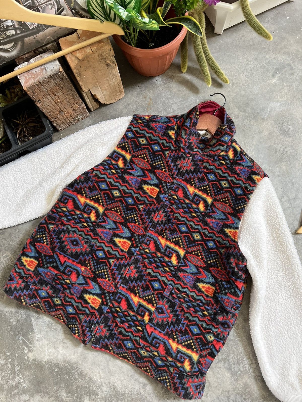 Japanese Brand × Native × Vintage Vintage 🖤 Native Deep Pile Fleece Riversible Vest Size US M / EU 48-50 / 2 - 4 Thumbnail