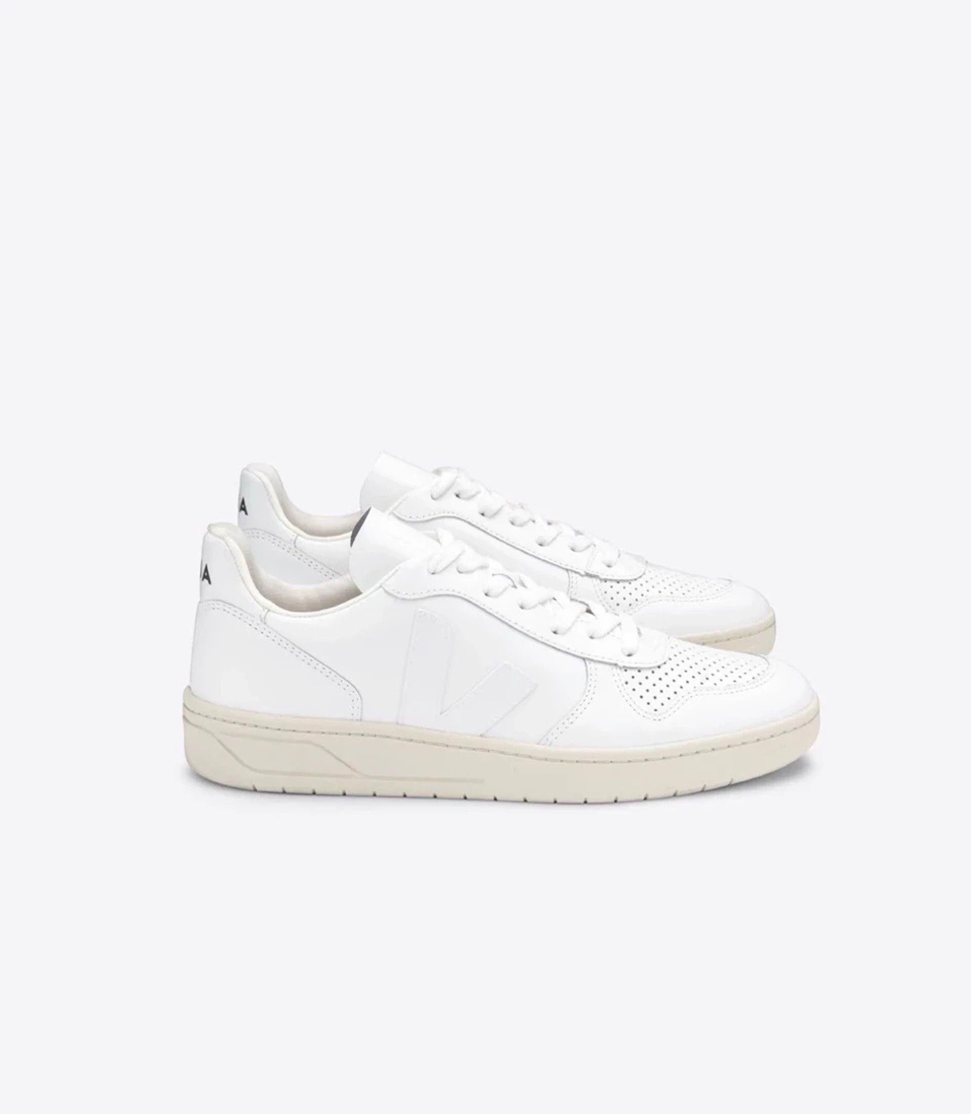 Veja VEJA V-10 Extra White Sneakers VX0201270B US 12 EU 46 Size US 12 / EU 45 - 1 Thumbnail