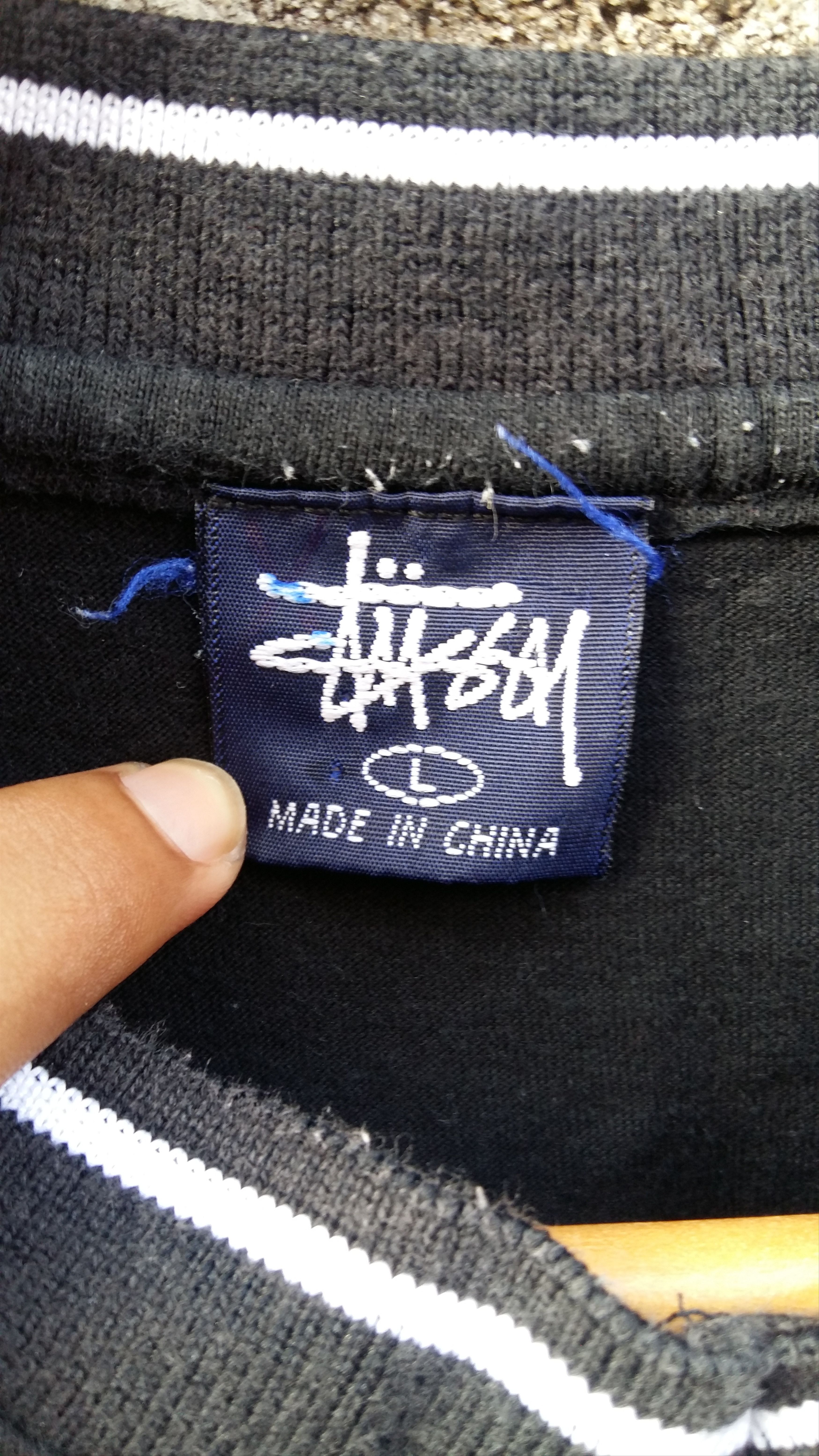Stussy × Vintage Rare!!!Vintage Stussy Dragon V Neck Tshirt Size US L / EU 52-54 / 3 - 4 Thumbnail