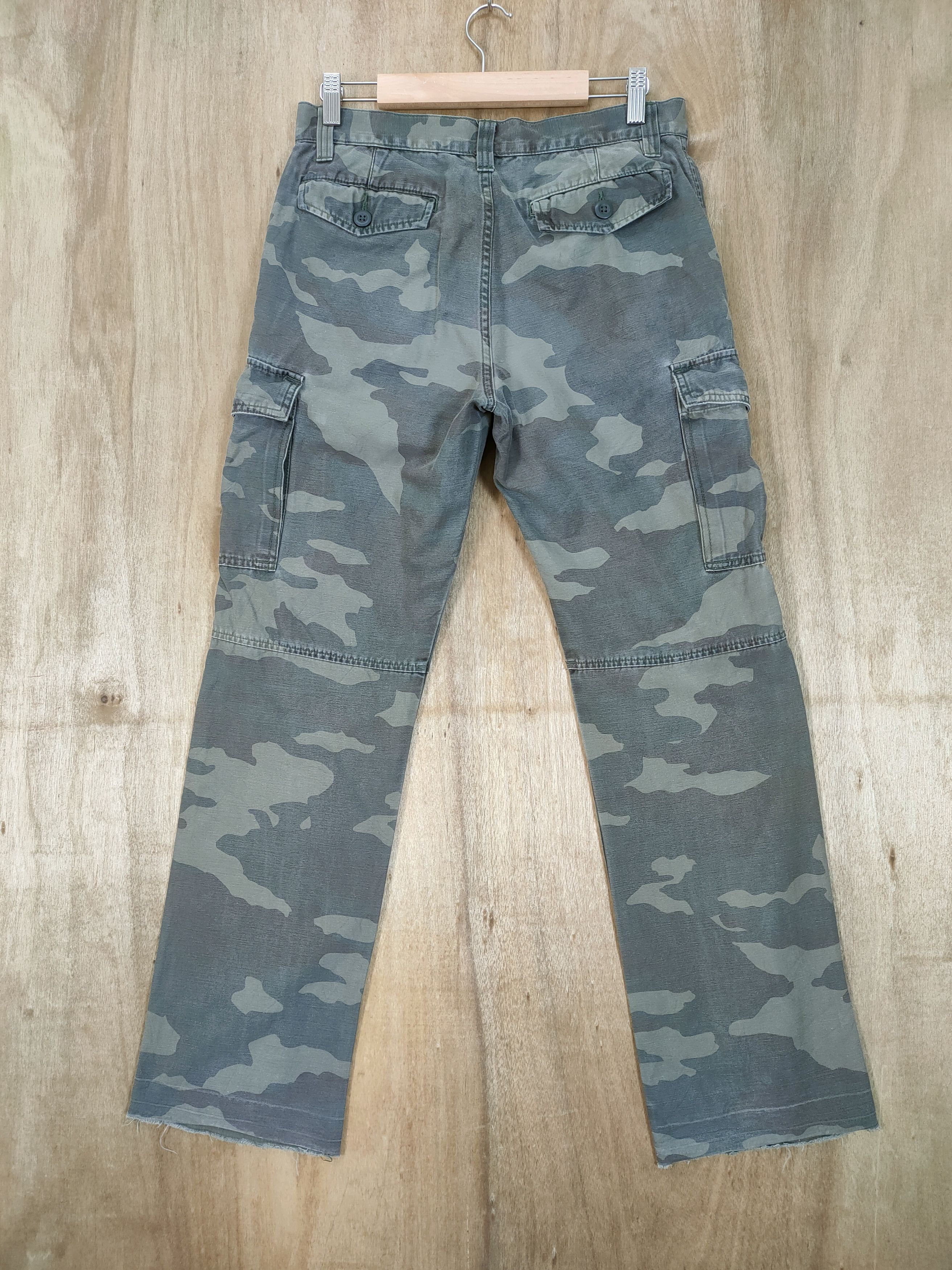 VINTAGE CAMO FADED CARGO PANTS