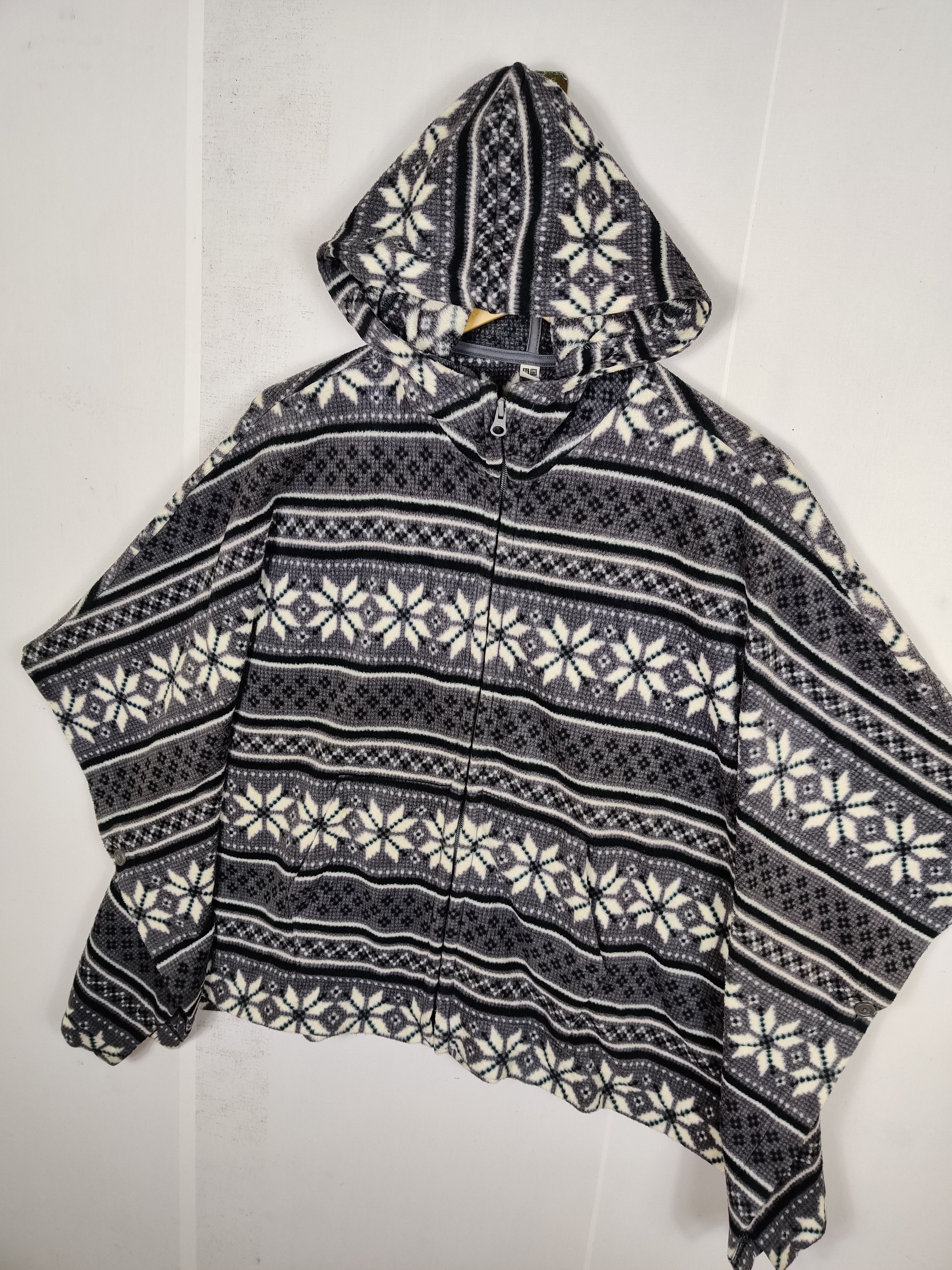 Japanese Brand Vintage Navajo Poncho Fleece Hoodie Nice Design Size US M / EU 48-50 / 2 - 2 Thumbnail