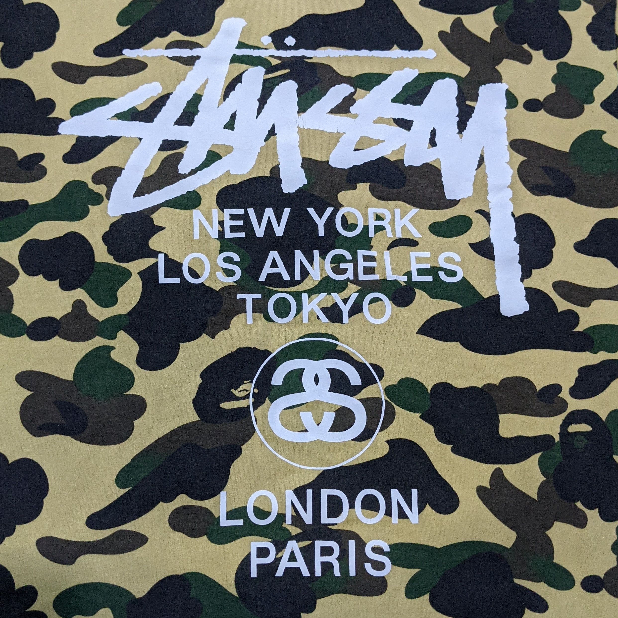 Bape × Stussy Bape x Stussy 30th Anniversary 1st Camo Tee Size US L / EU 52-54 / 3 - 3 Thumbnail