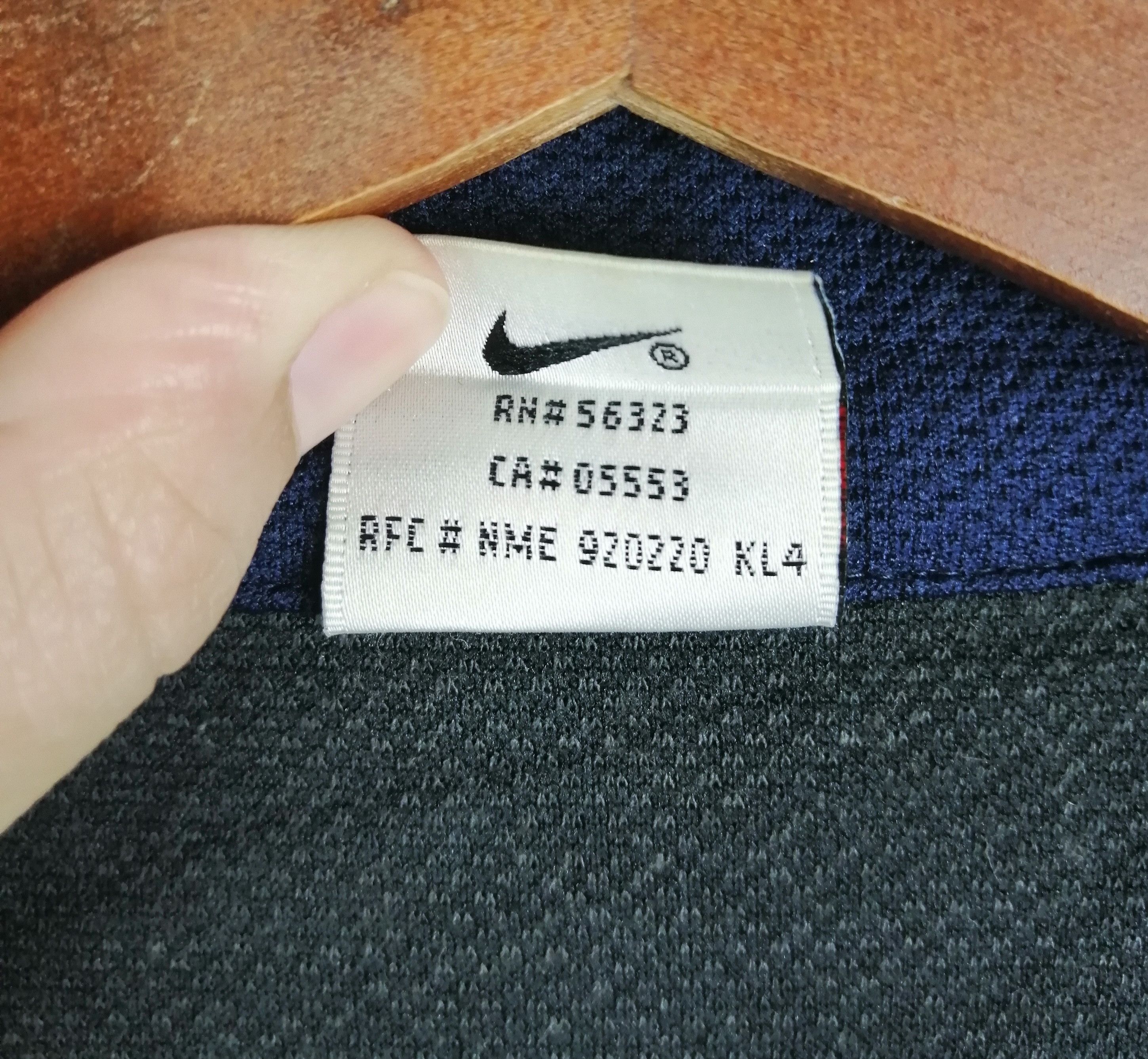 Nike Vintage 90s Nike Small Swoosh Zipper Size US M / EU 48-50 / 2 - 5 Thumbnail
