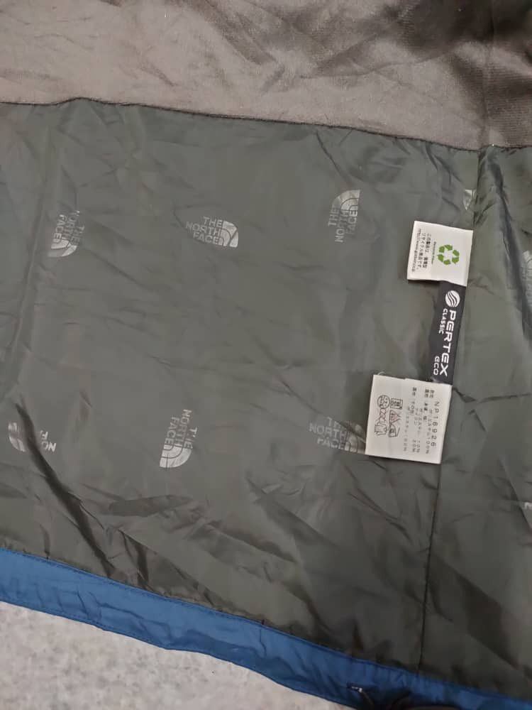The North Face The North Face Windbreaker Size US L / EU 52-54 / 3 - 6 Thumbnail