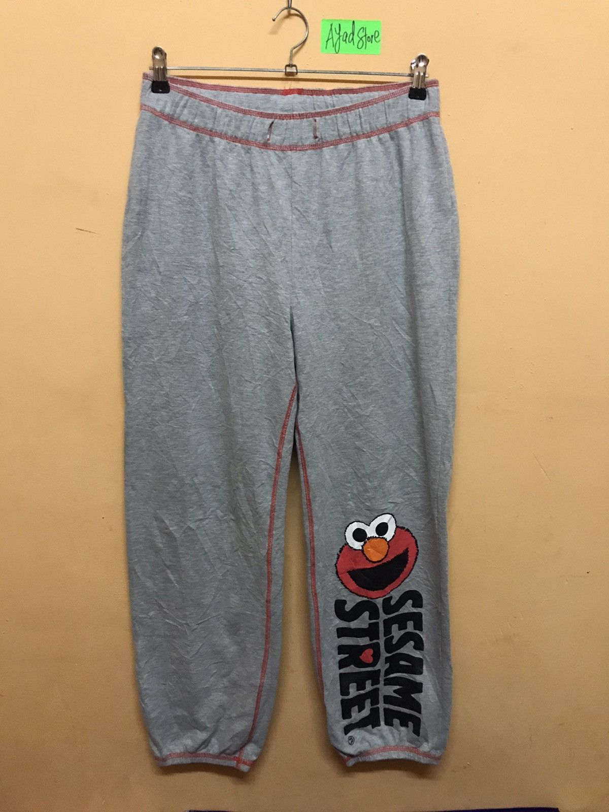 Japanese Brand ‼️SWEATPANT/JOGGERPANT SESAME STREET‼️ Size US 30 / EU 46 - 1 Thumbnail