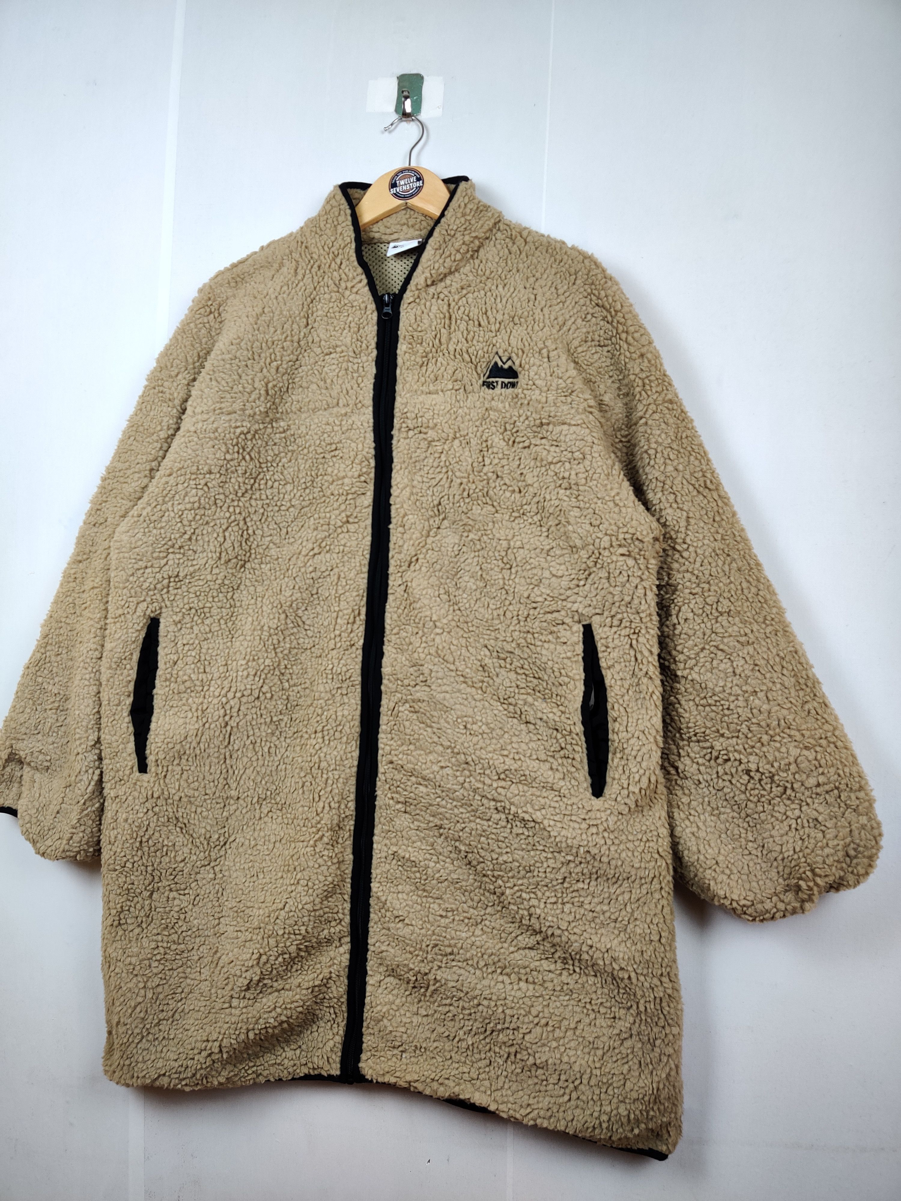 Japanese Brand Vintage First Down Sherpa Oversized Jacket Size US XXL / EU 58 / 5 - 2 Thumbnail